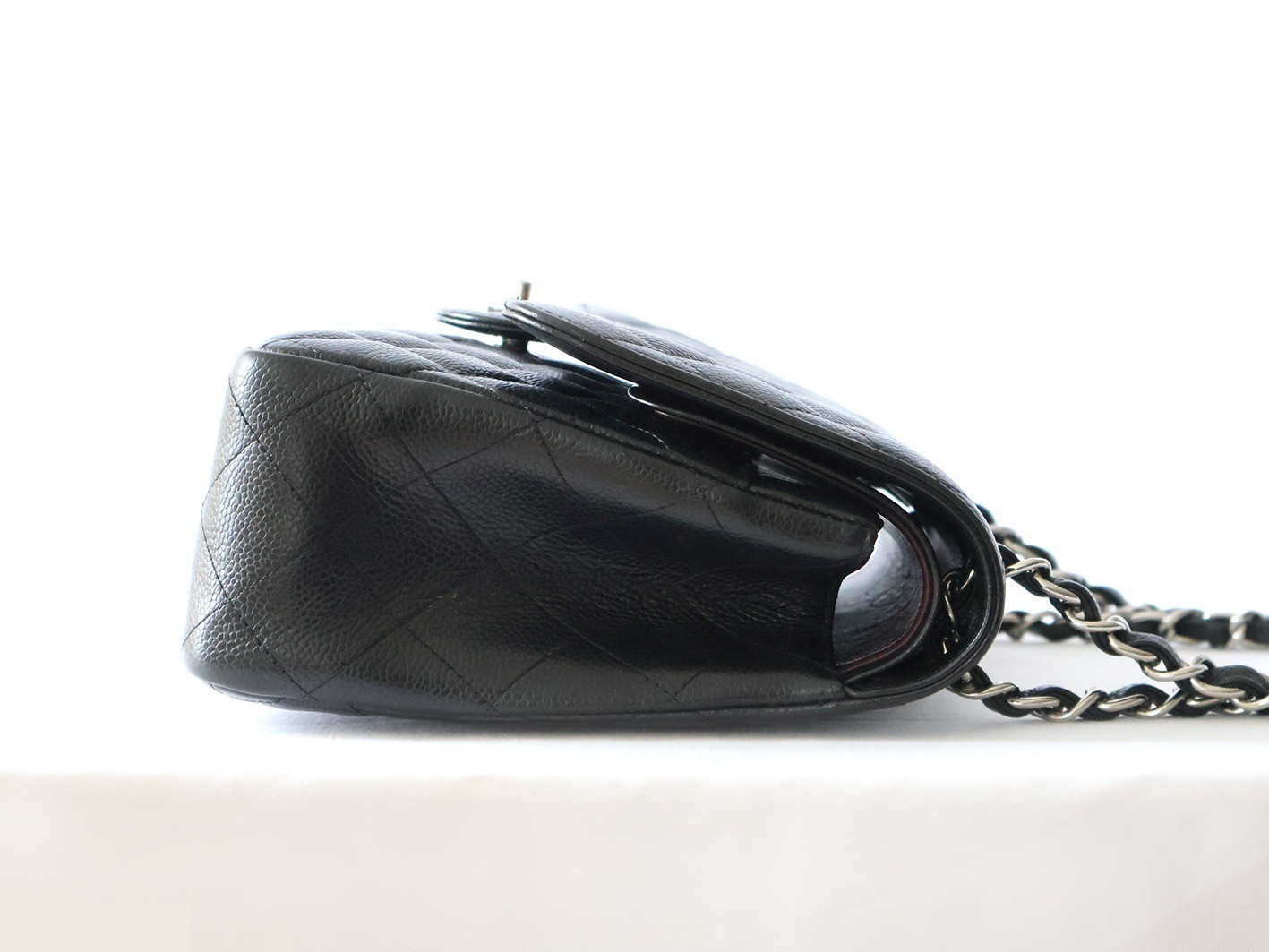 Caviar leather large matelassé double flap double chain shoulder bag, black — view 6