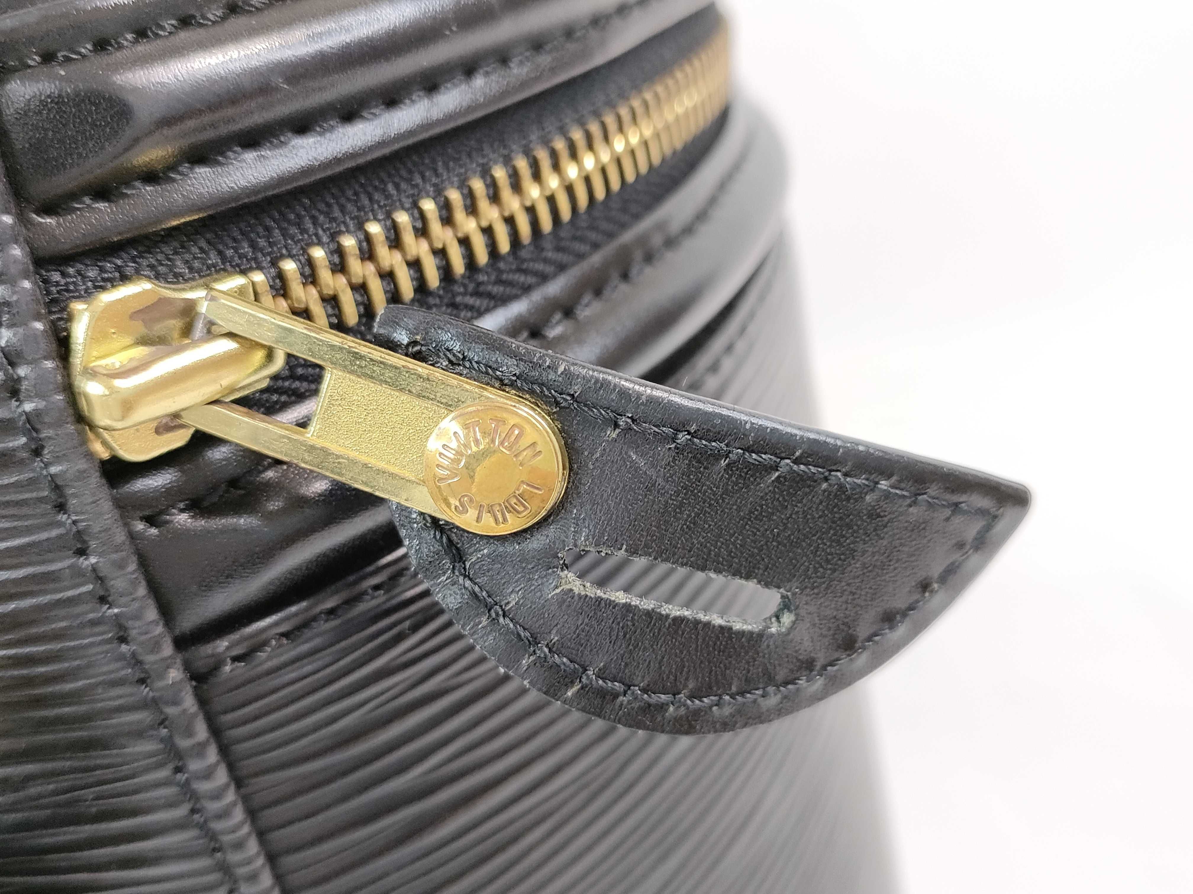Epi M48032 Cannes Vanity Bag — view 14