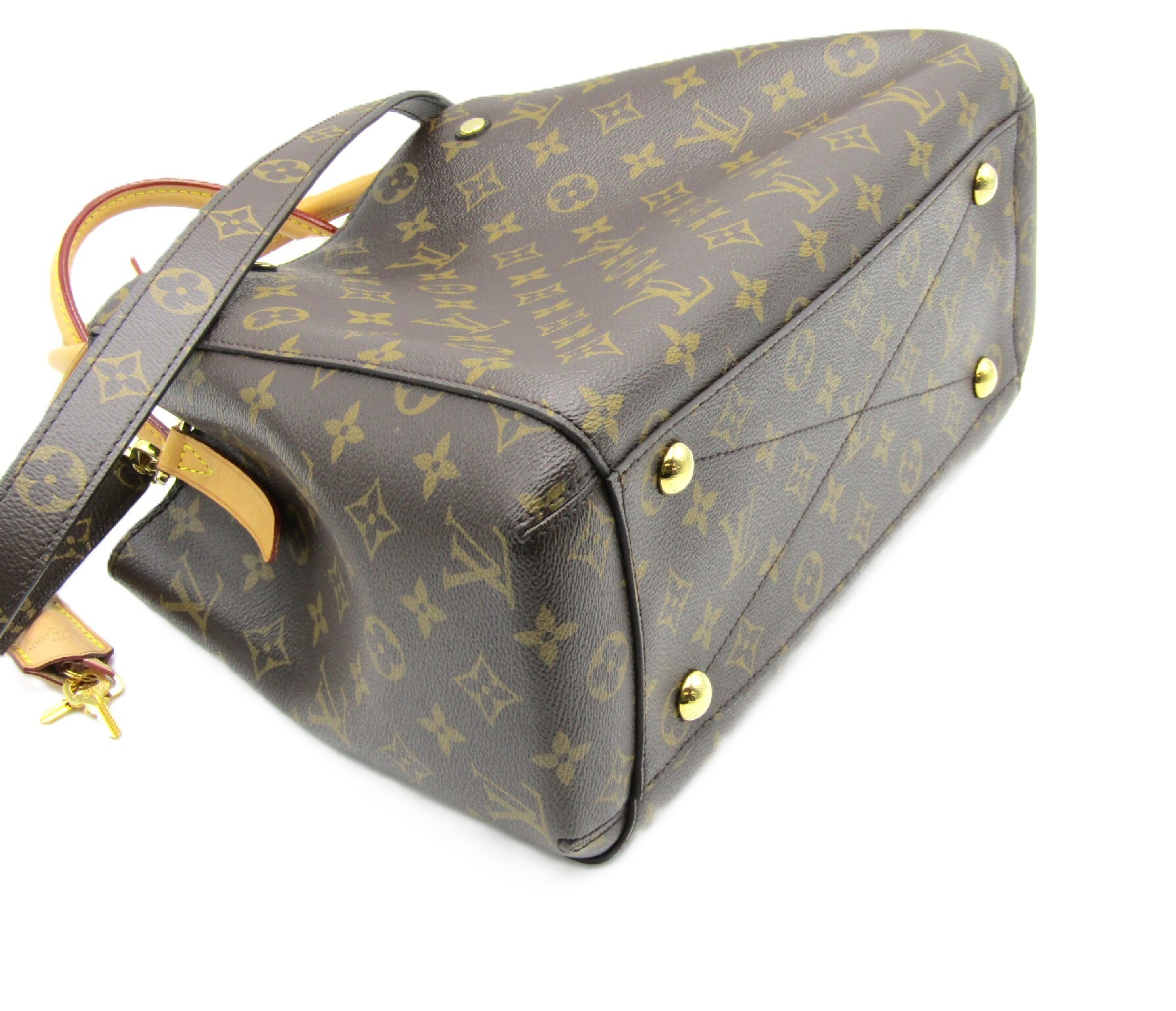 LV Montaigne MM M41056 Gold Hardware Monogram 2-way Handbag — view 6