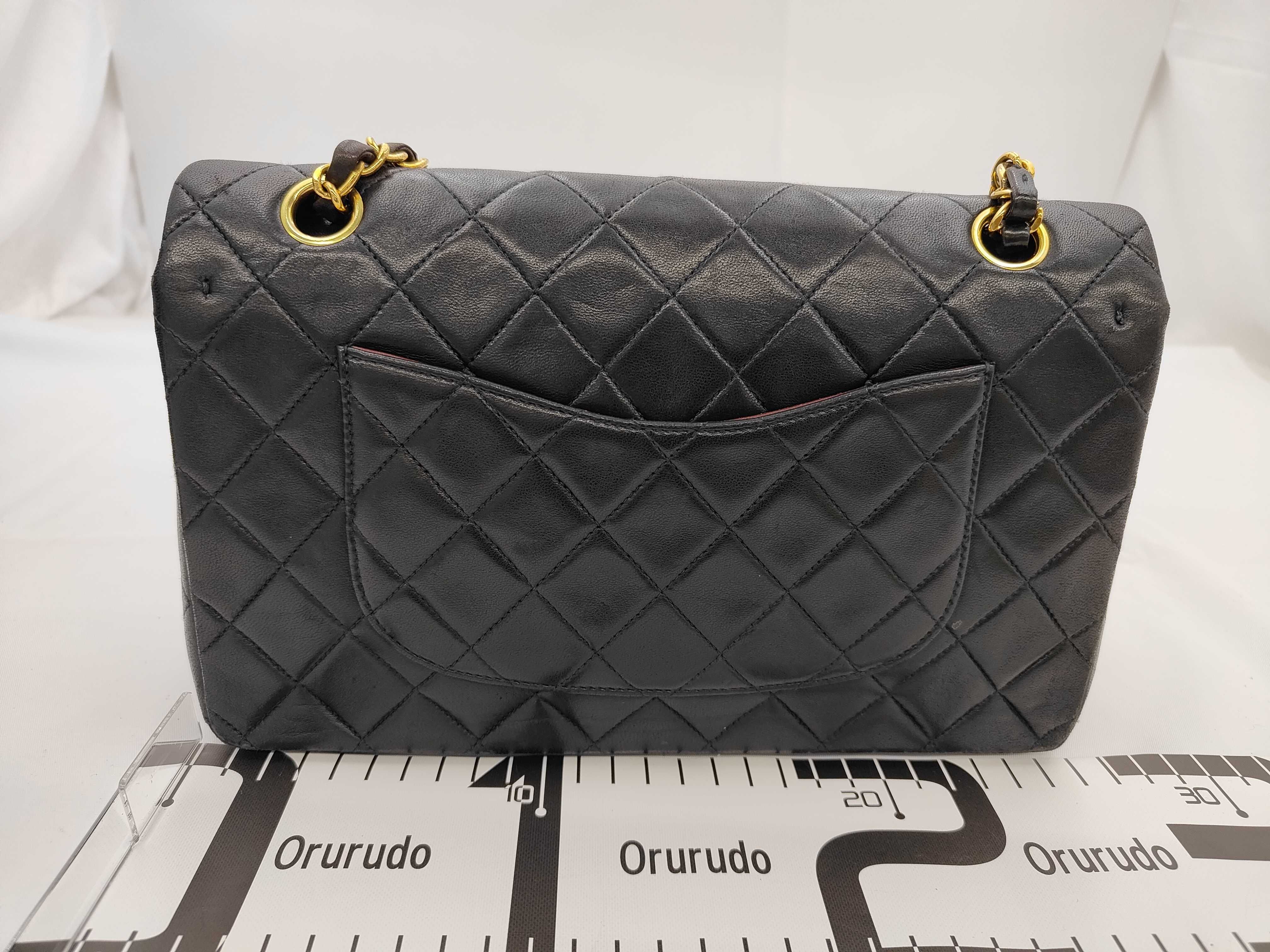 Lambskin Black Gold Matelassé Flap Shoulder Bag (Serial Number 5) — view 2