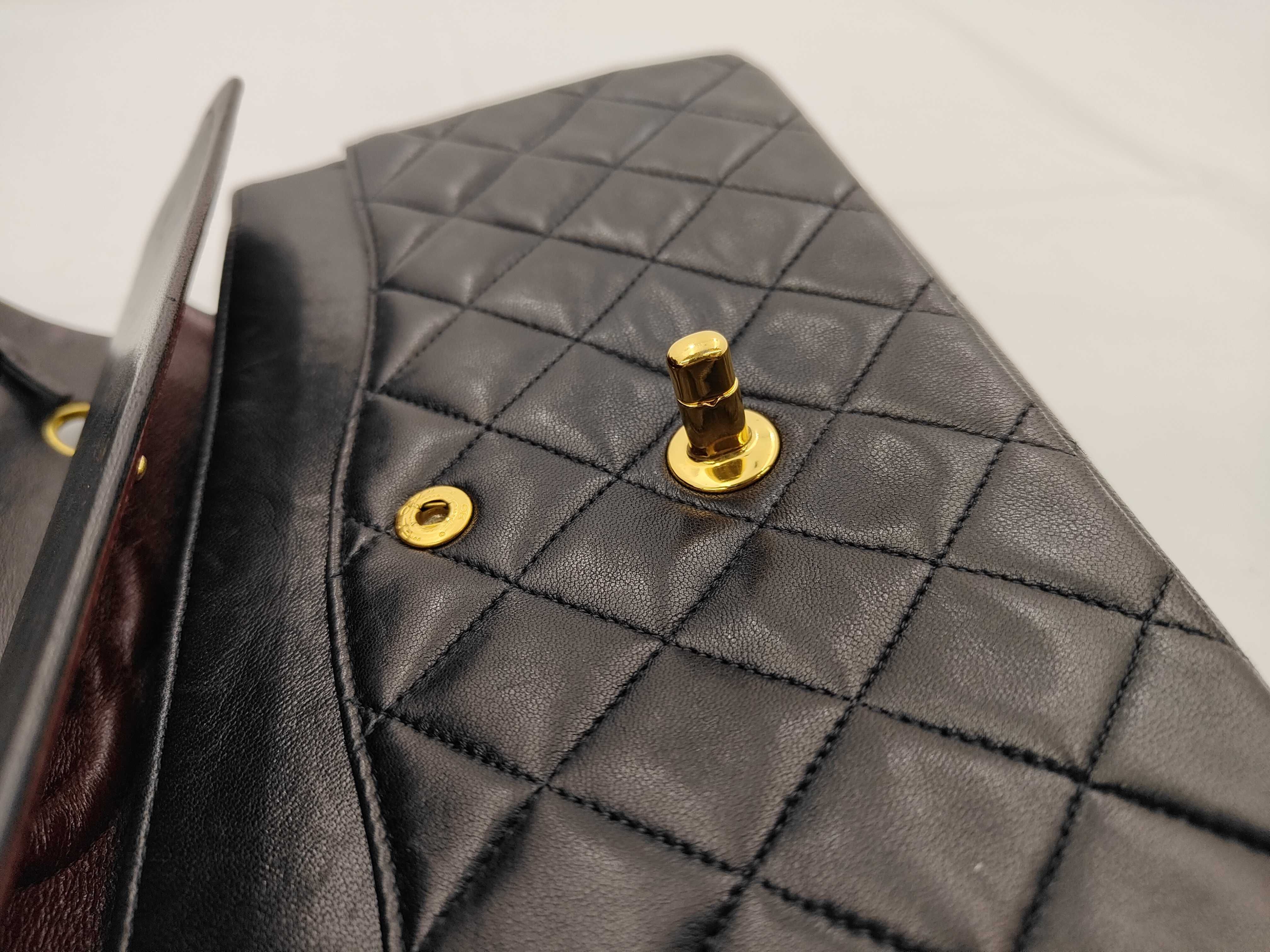 Lambskin Black Gold Matelassé Flap Shoulder Bag (Serial Number 5) — view 14