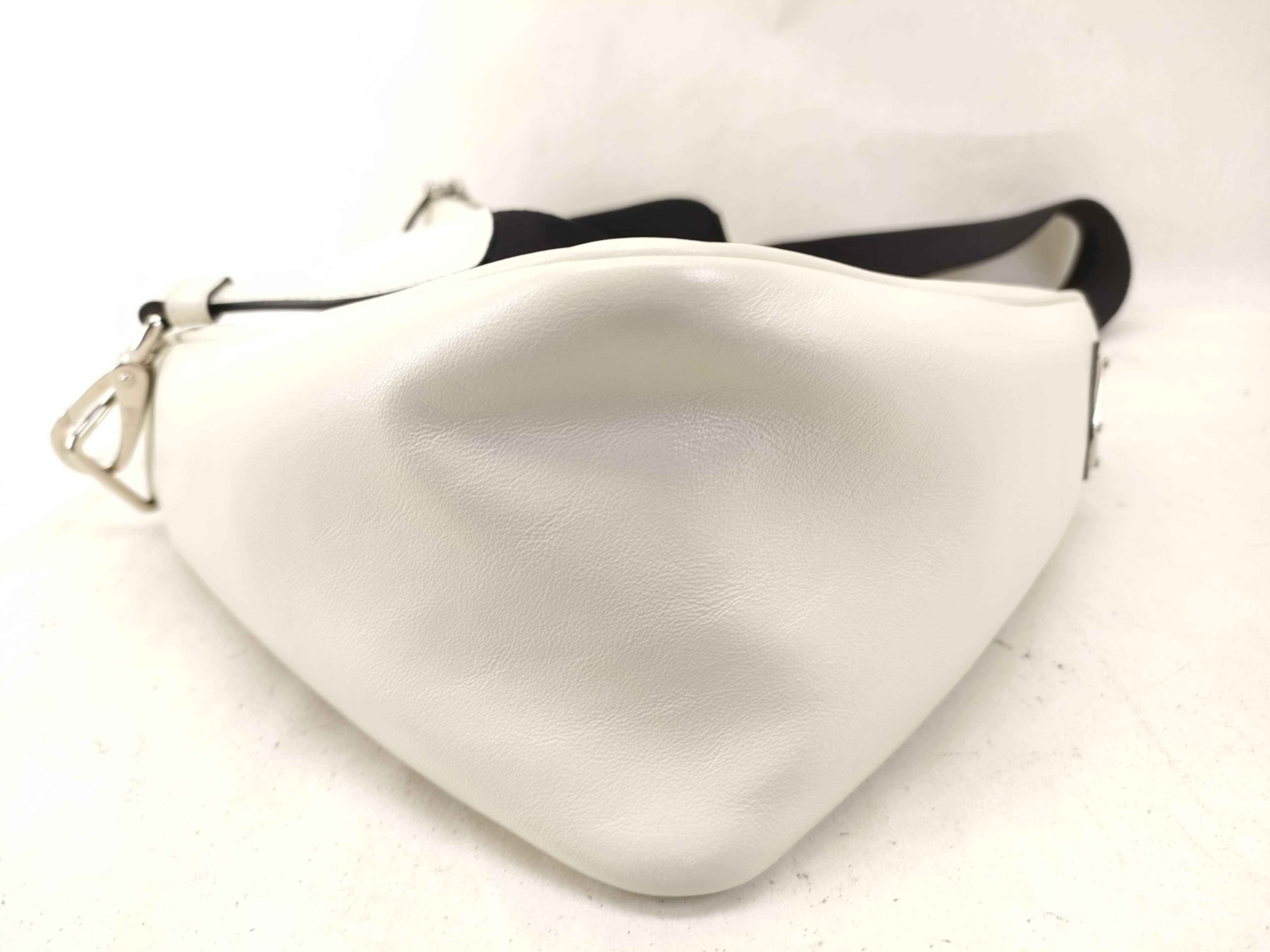 Triangle Leather Shoulder Bag 1BH190 Shoulder Bag — view 4