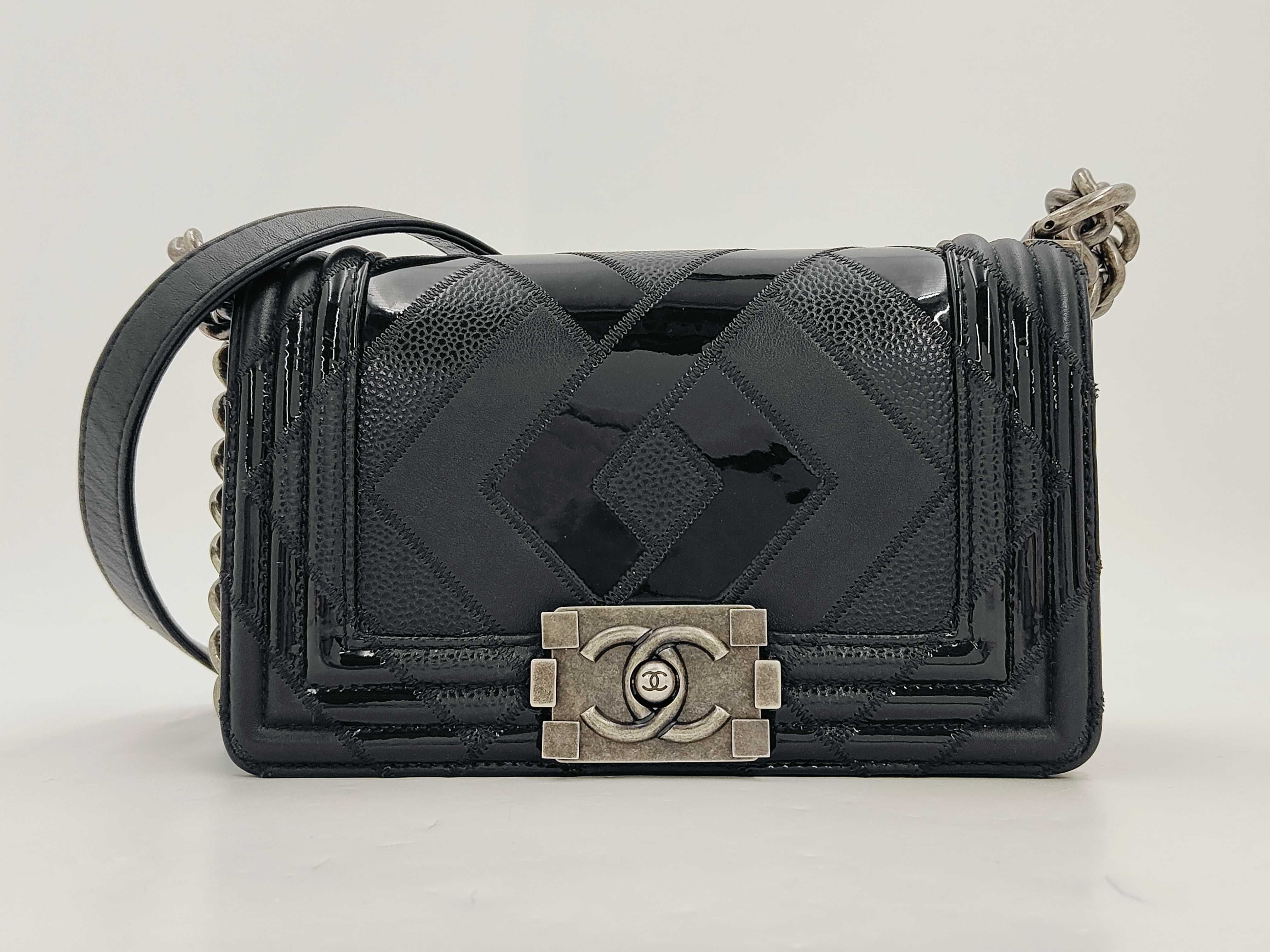 Le Boy Black V-Quilted Enamel x Calfskin Small Antique Silver Hardware Item No. 30 Shoulder Bag with Card