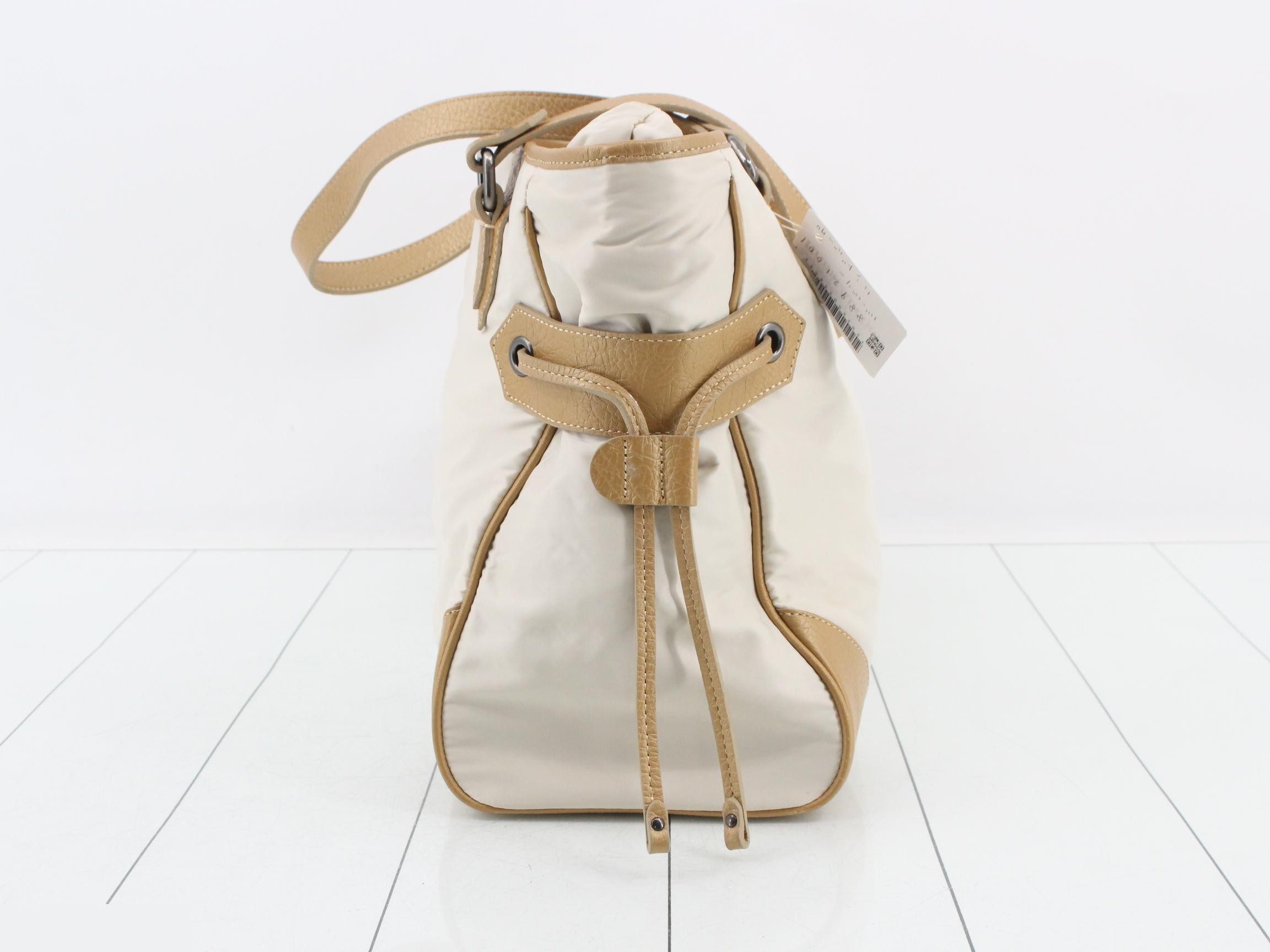 handbag — view 4
