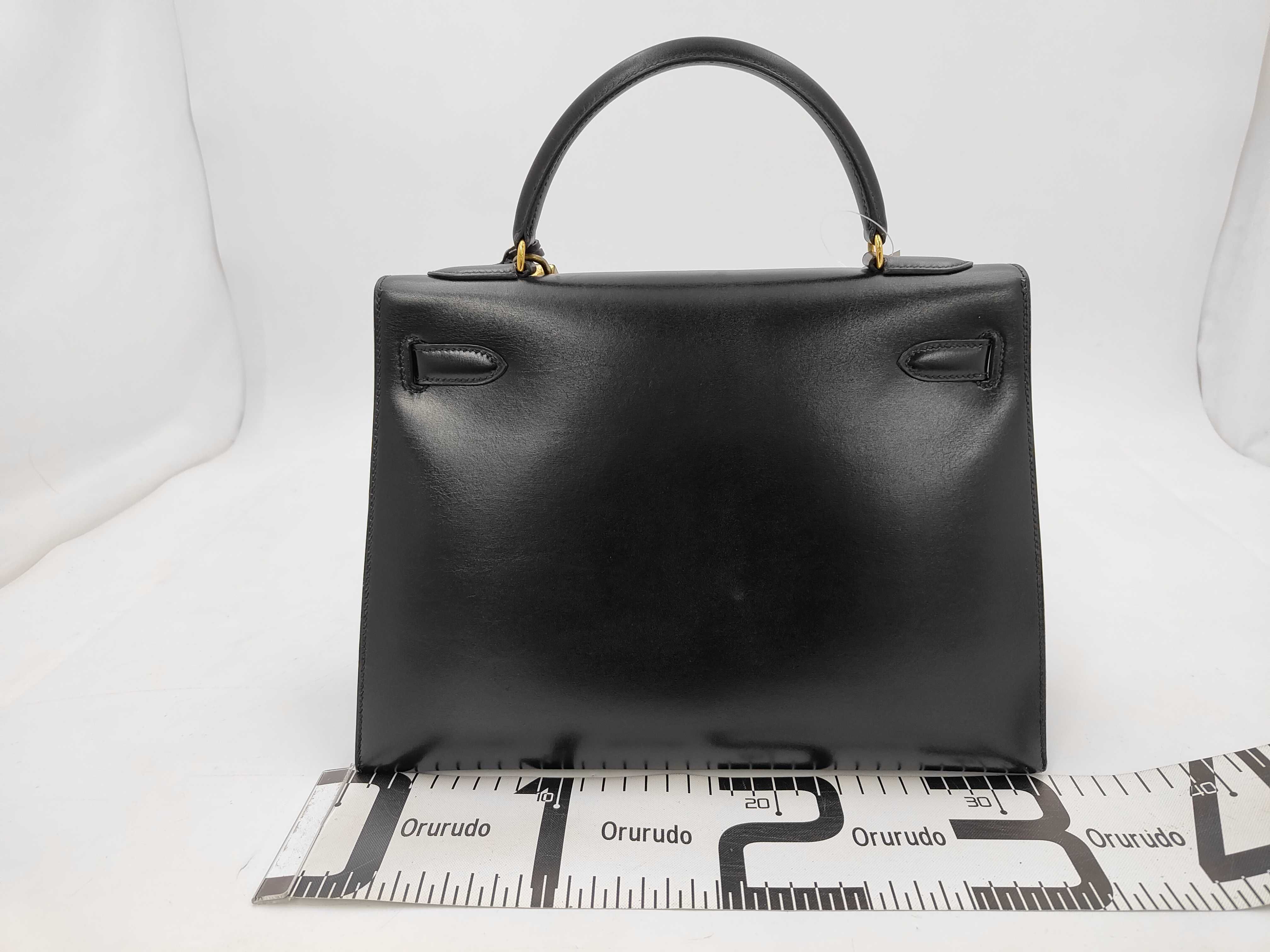 Kelly 32 Box Calf Black Gold Hardware Handbag — view 2