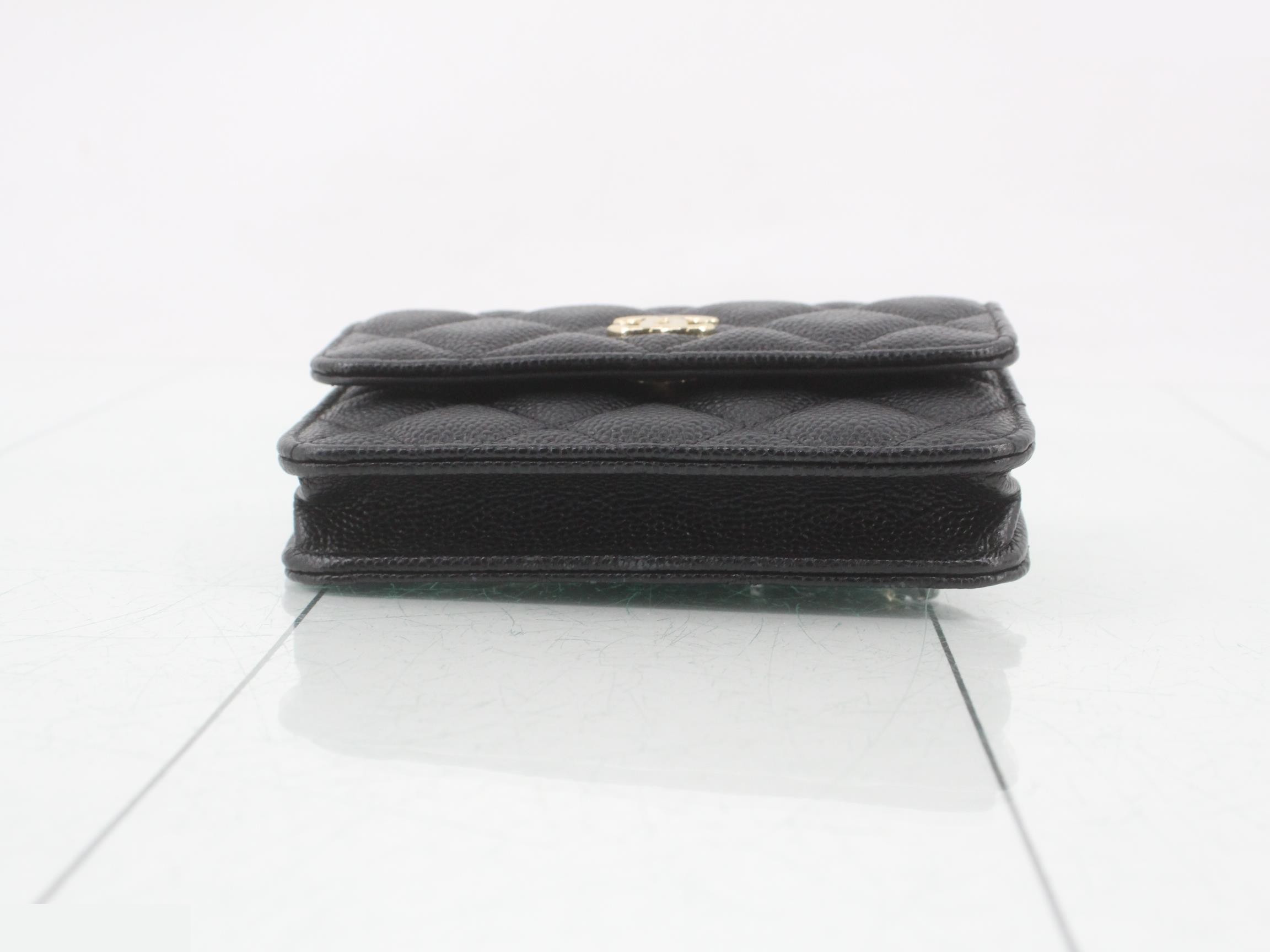 Caviar leather matelassé chain shoulder bag — view 3