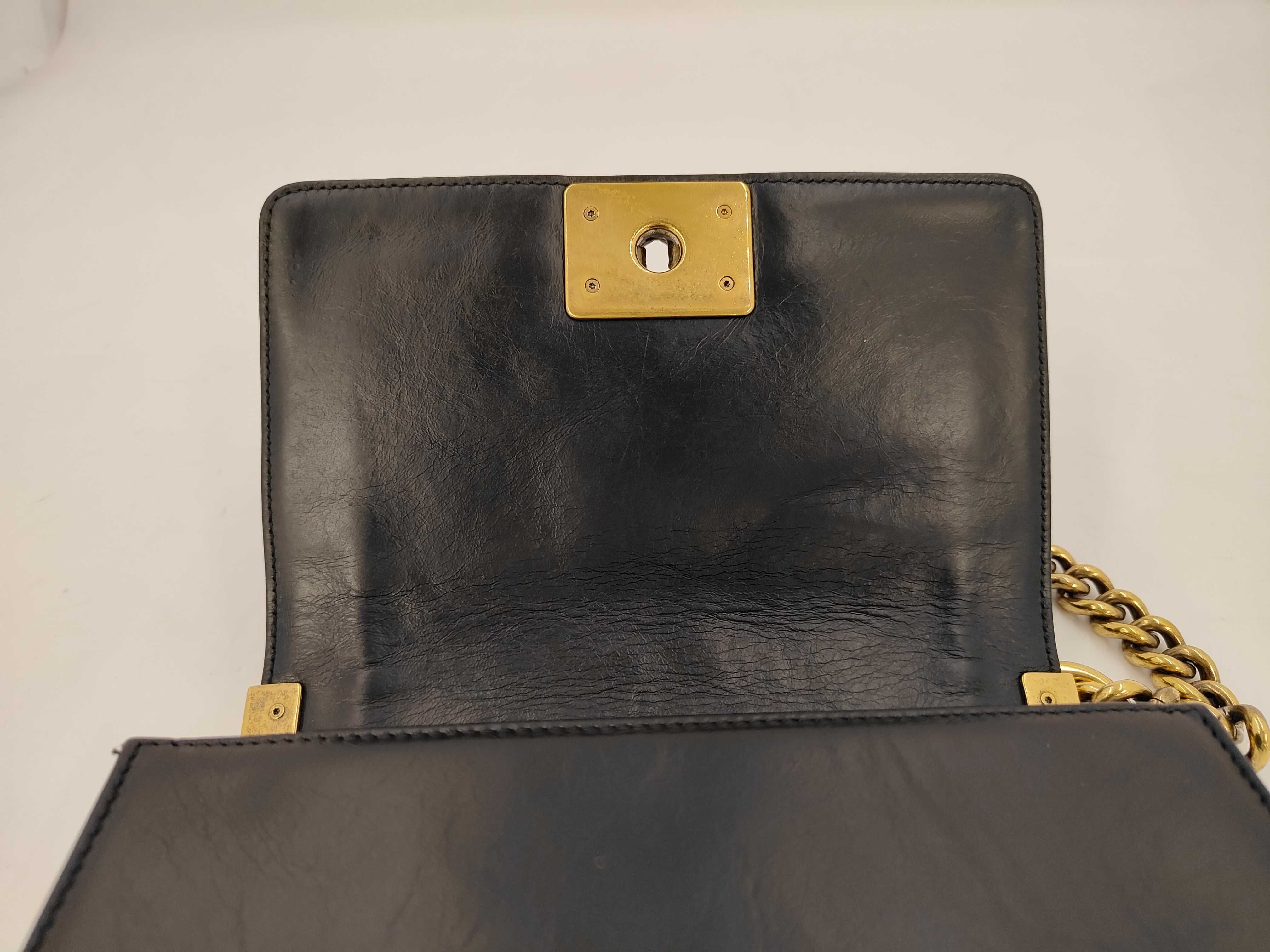 Boy Chanel 20 Vintage Calfskin Gold Hardware Chain Shoulder Bag Black (Serial Number 17) — view 8
