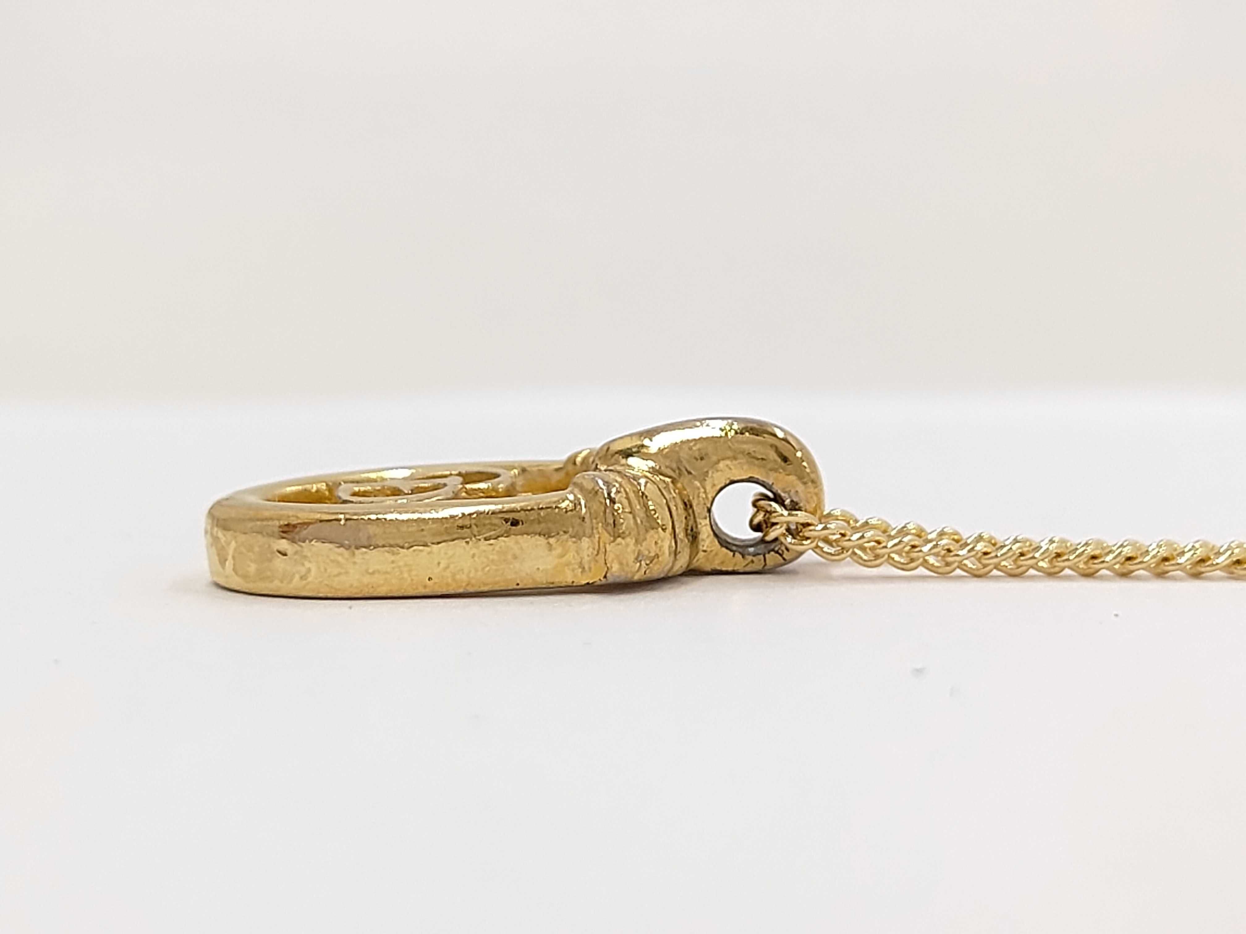 necklace — view 3