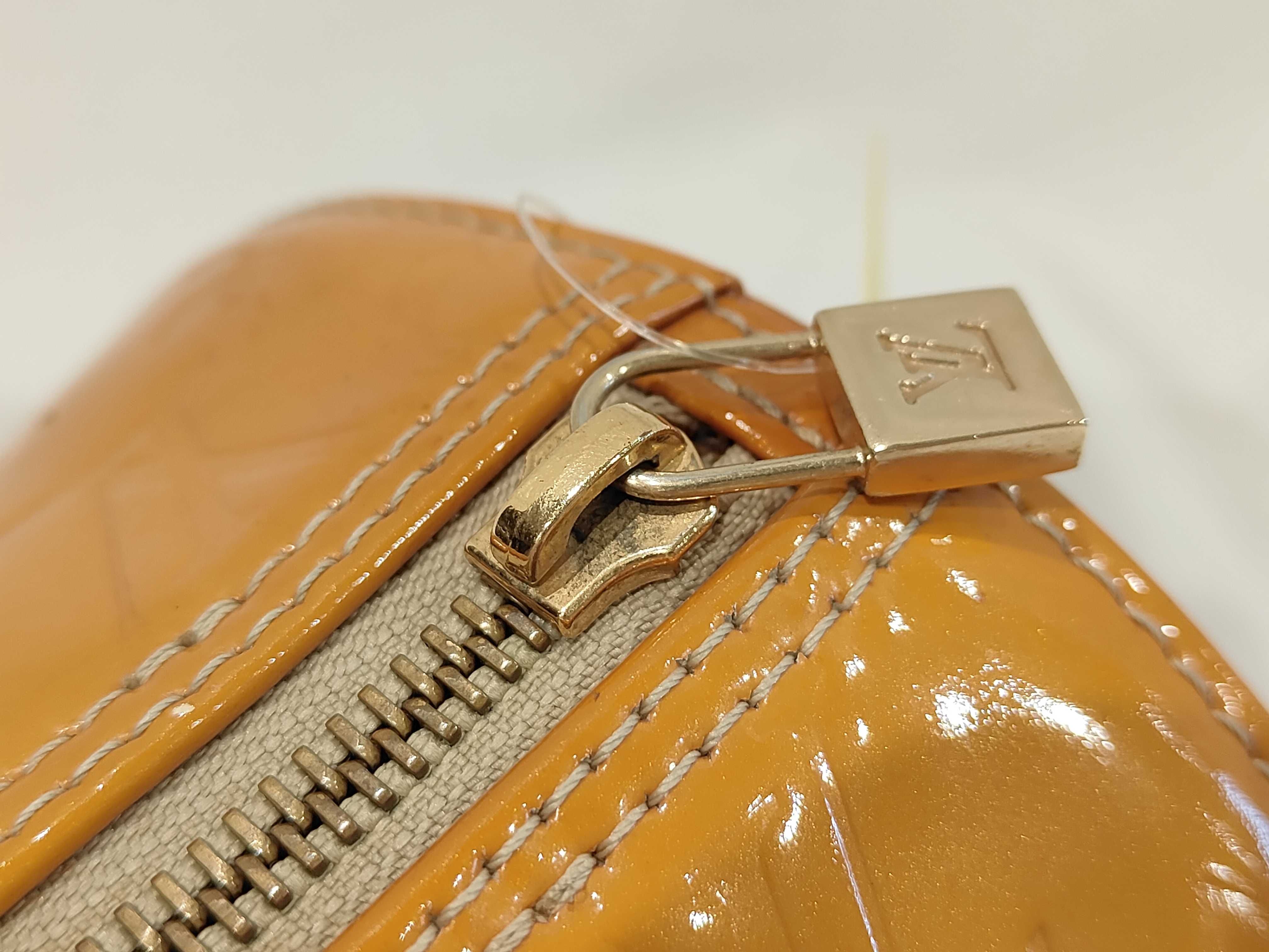 Vernis M91006 Papillon 30 Handbag — view 11