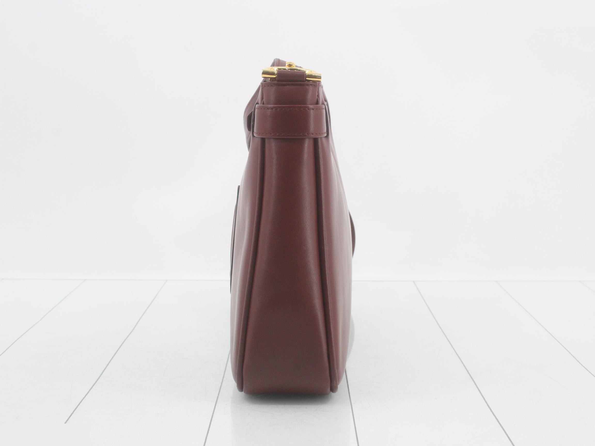 Shoulder bag, Must Line, leather — view 3