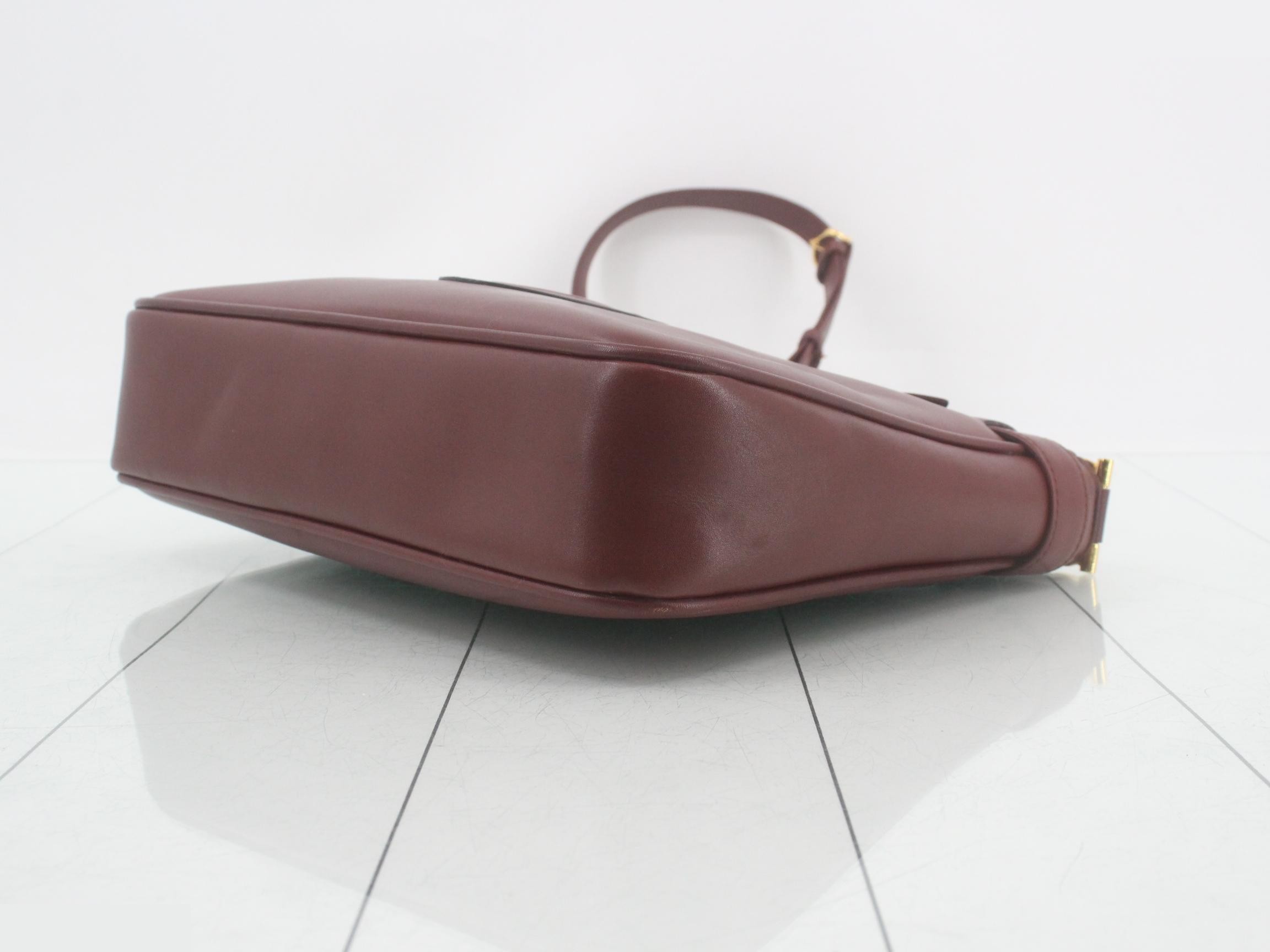 Shoulder bag, Must Line, leather — view 6