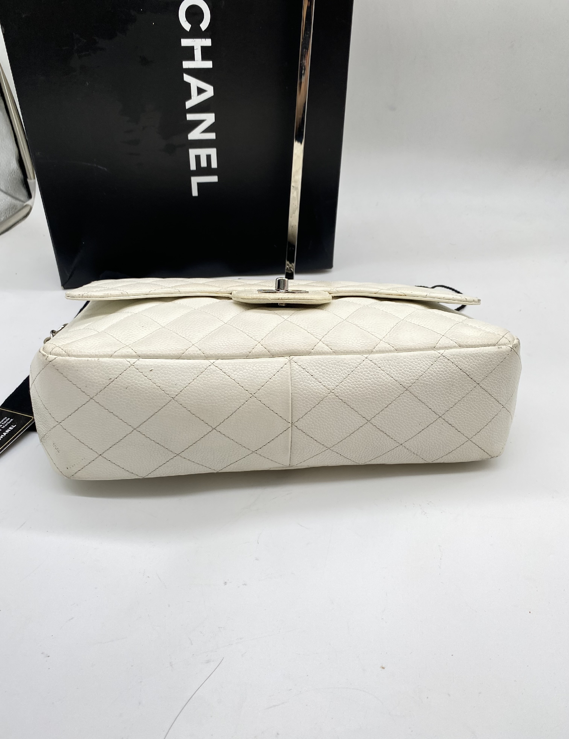 Caviar Skin Shoulder Bag (Serial Number 11) - Card and Seal Included — view 4
