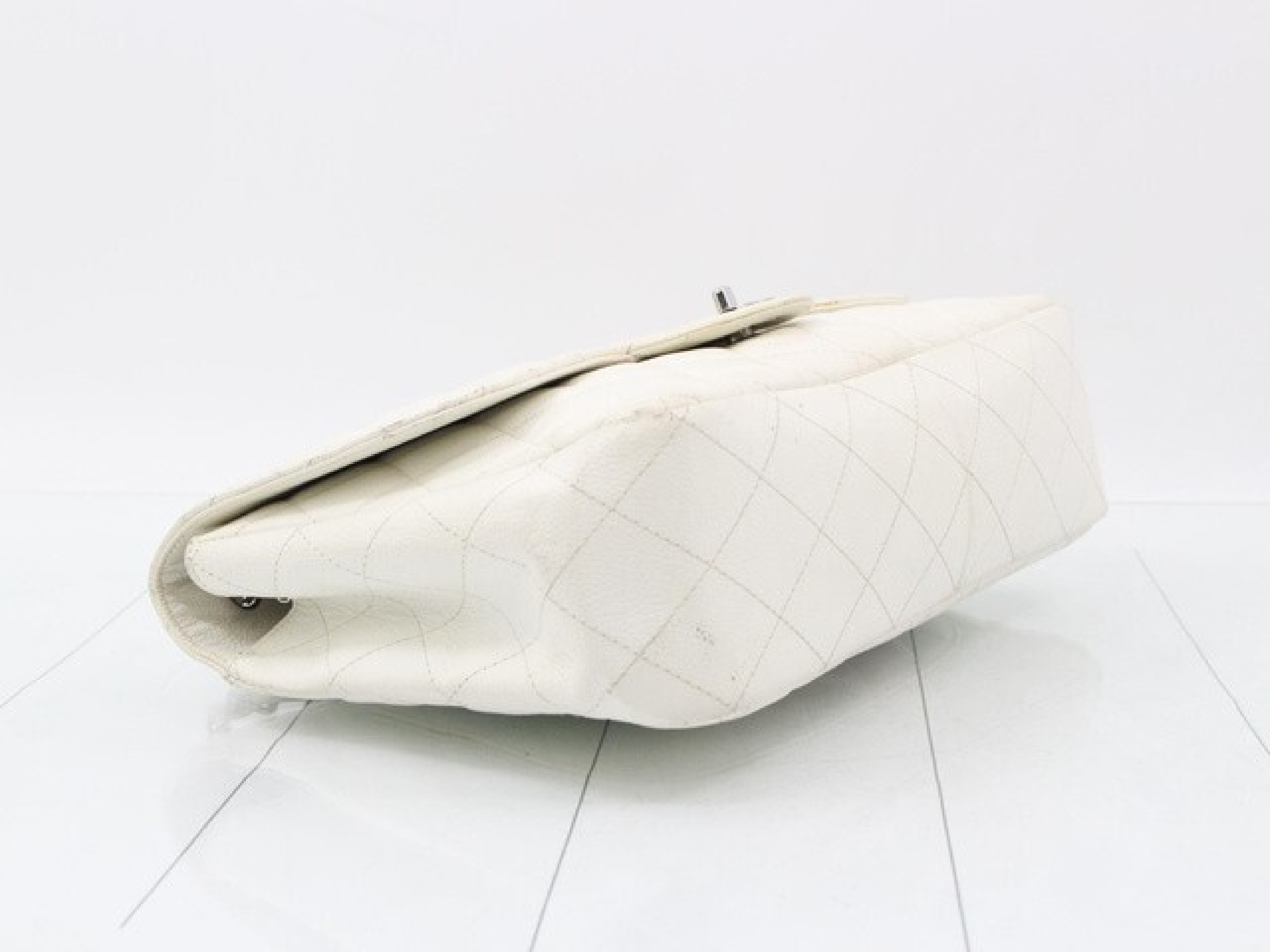 Caviar Skin Shoulder Bag (Serial Number 11) - Card and Seal Included — view 6