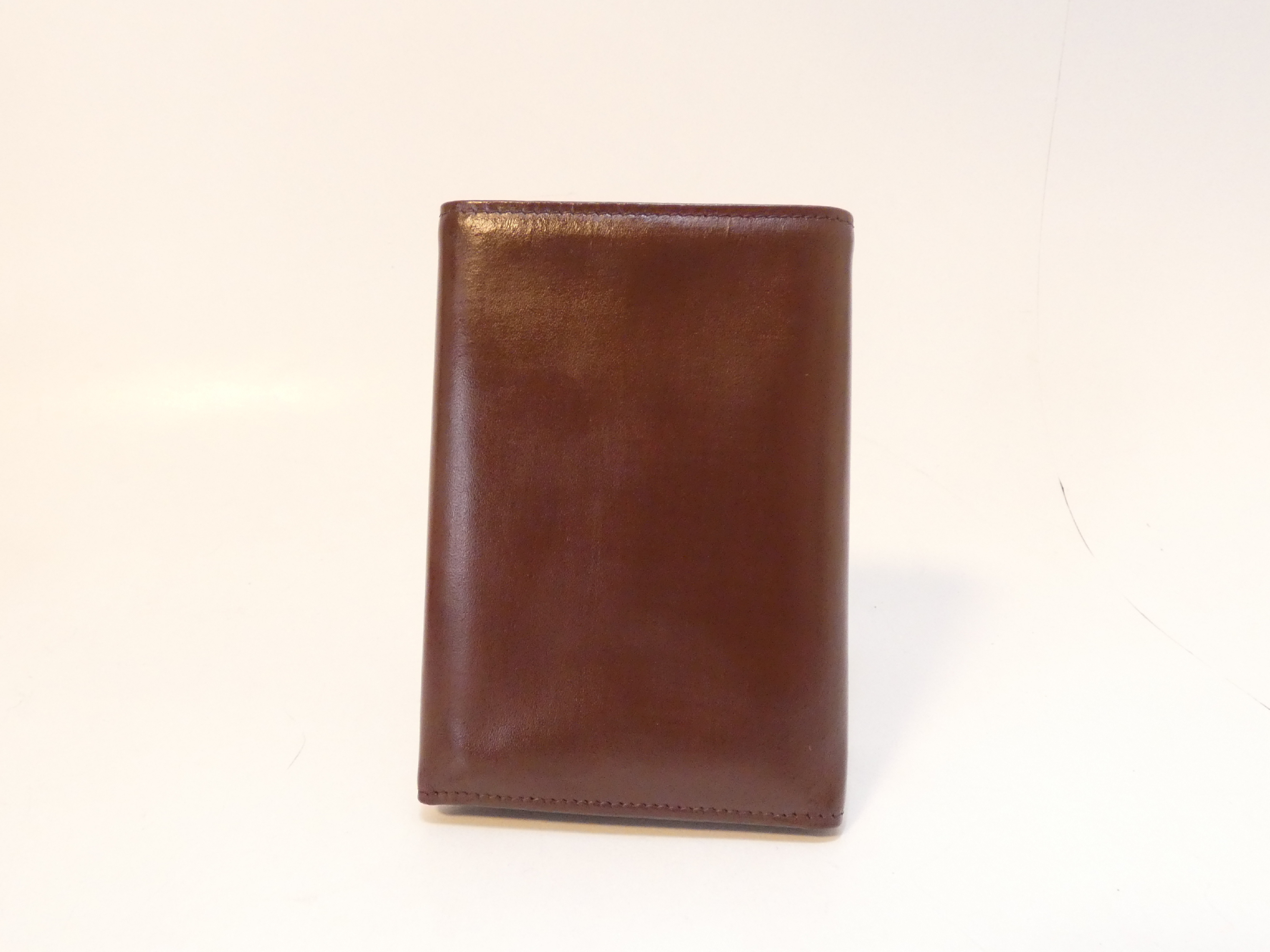Bordeaux Tri-fold Wallet, Billfold, Card Case — view 2