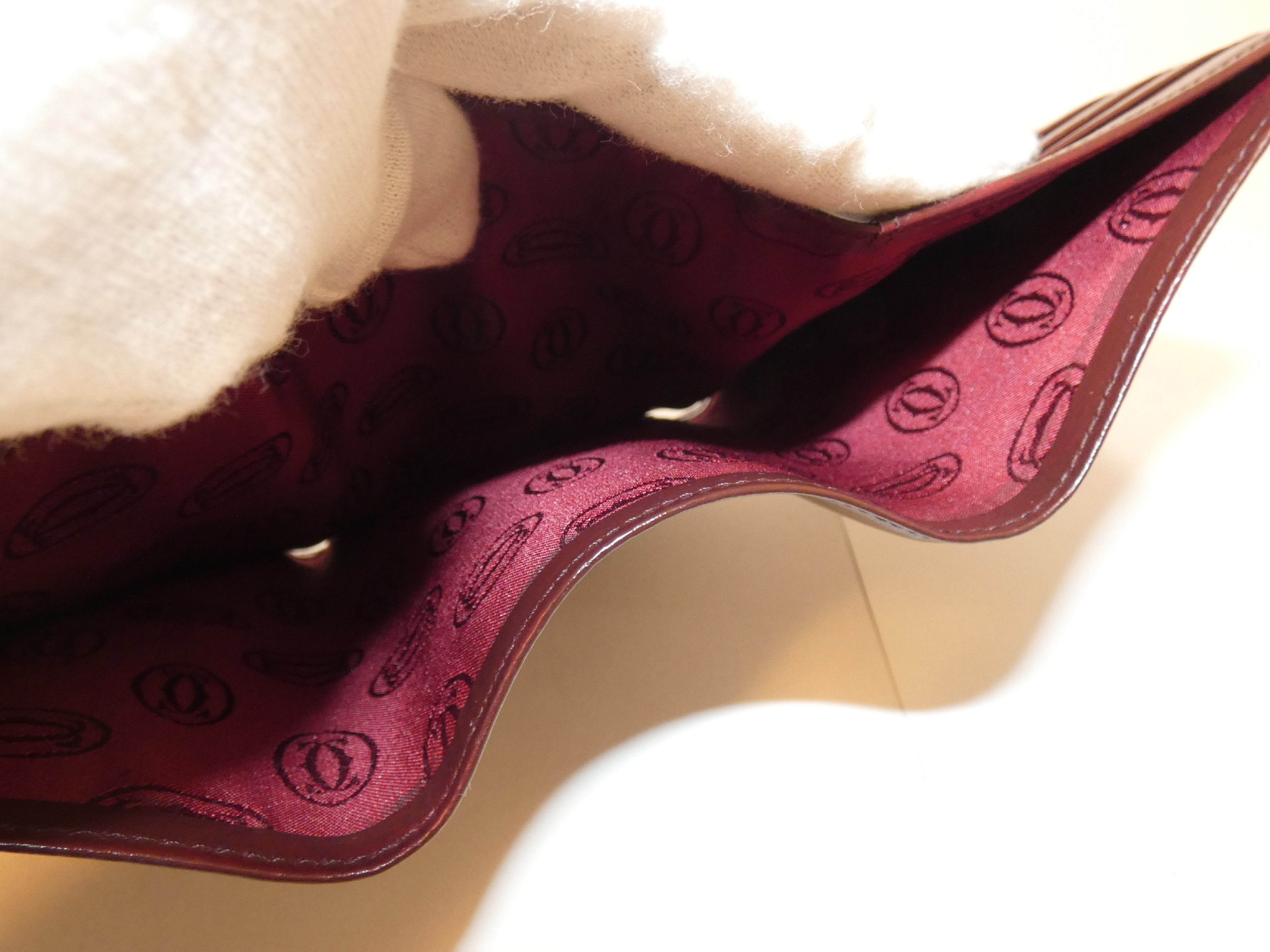 Bordeaux Tri-fold Wallet, Billfold, Card Case — view 7