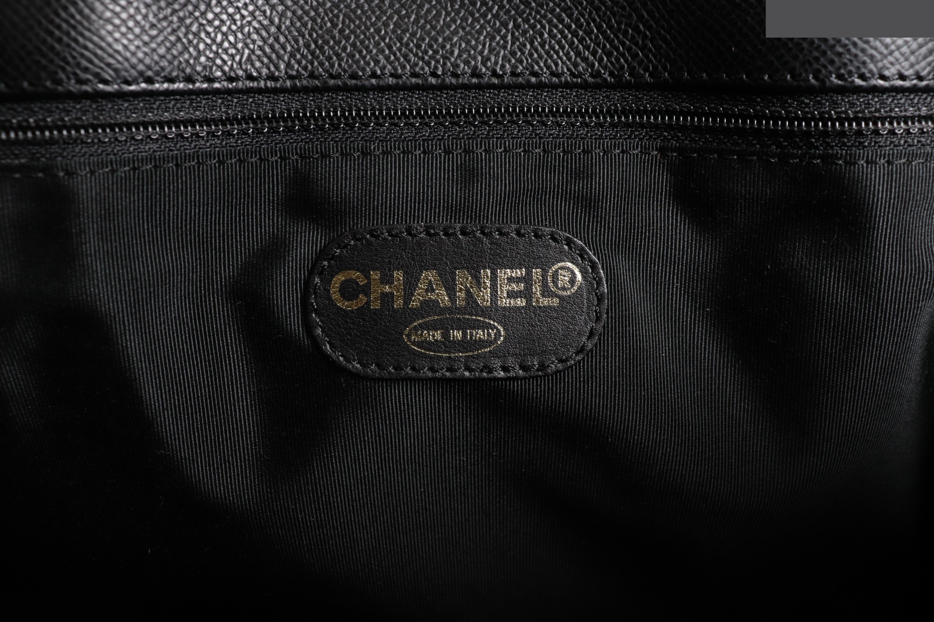 Caviar Tote, Unit 5 — view 8
