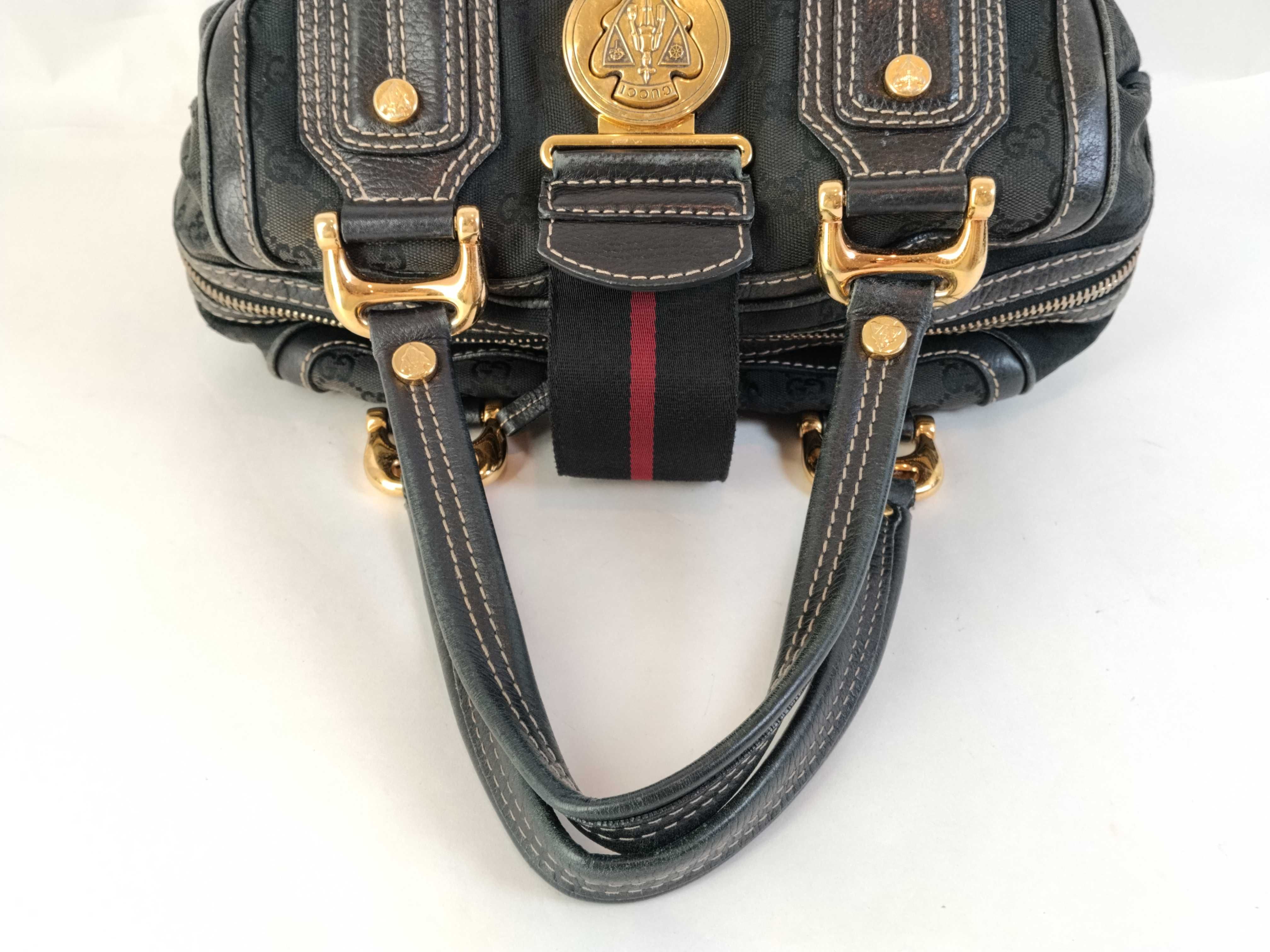 GG Canvas Gucci Crest Sherry Line GG Canvas Handbag — view 3