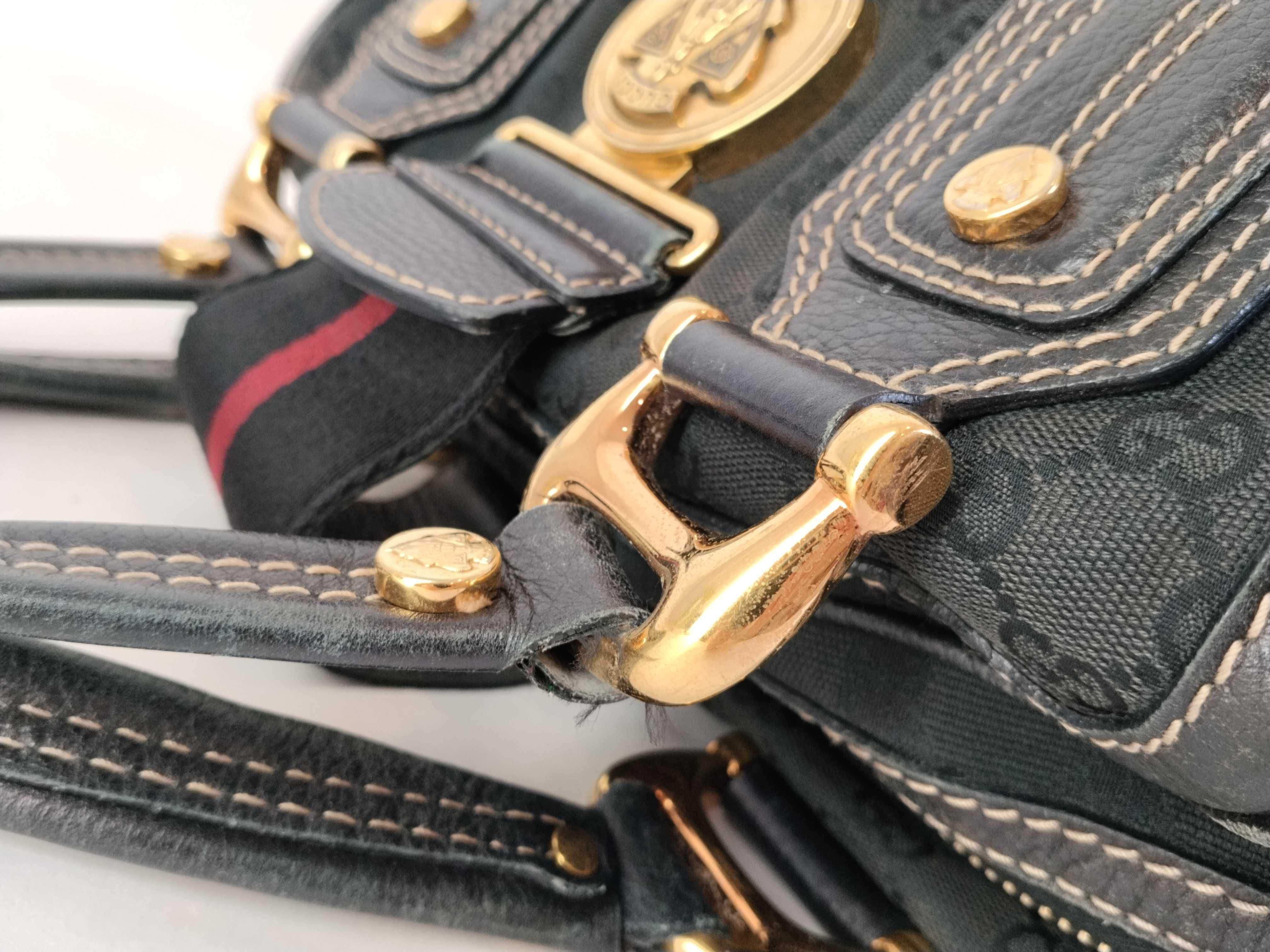 GG Canvas Gucci Crest Sherry Line GG Canvas Handbag — view 6