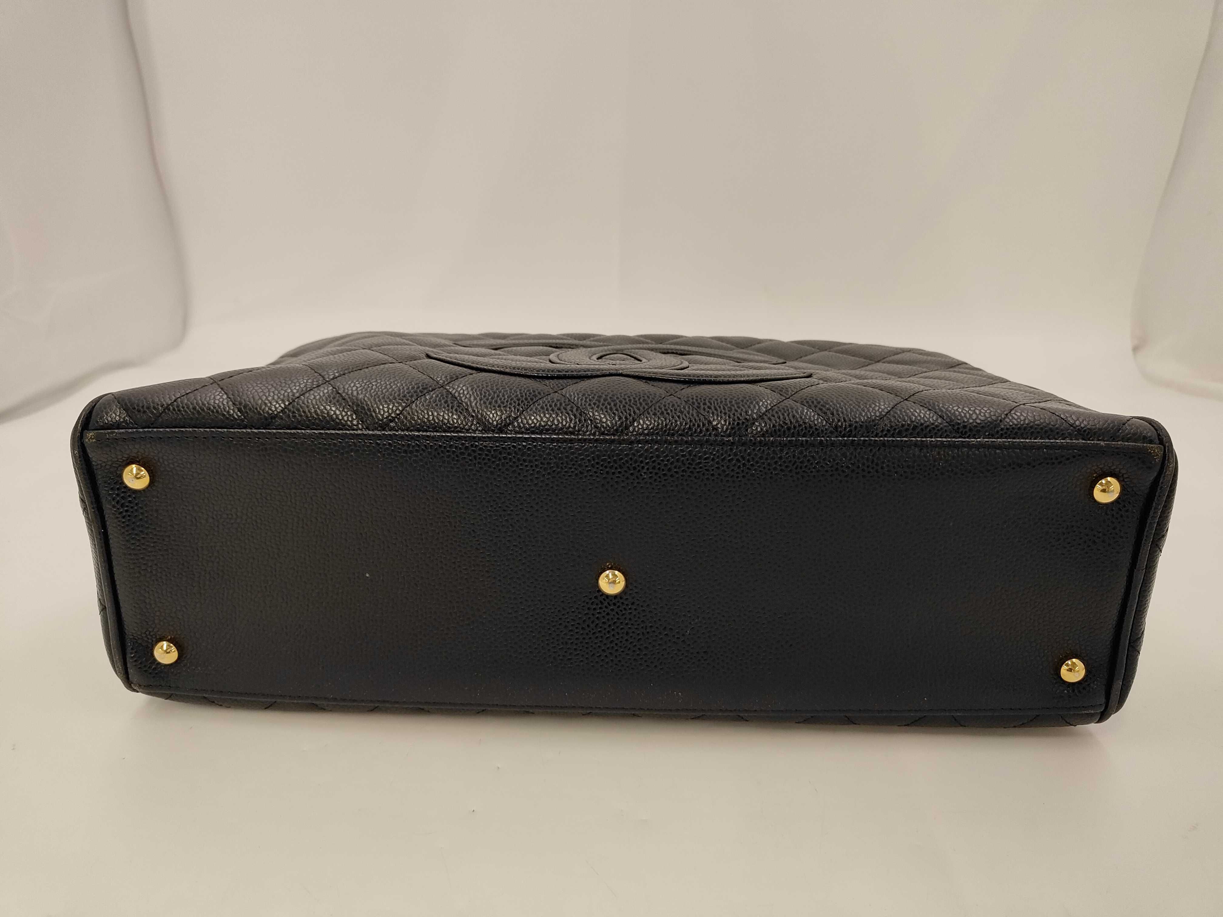 Matelassé Caviar Skin Bowling Bag Mini Boston Bag Black Gold Hardware 8940081 (Serial Number 8) Handbag — view 3