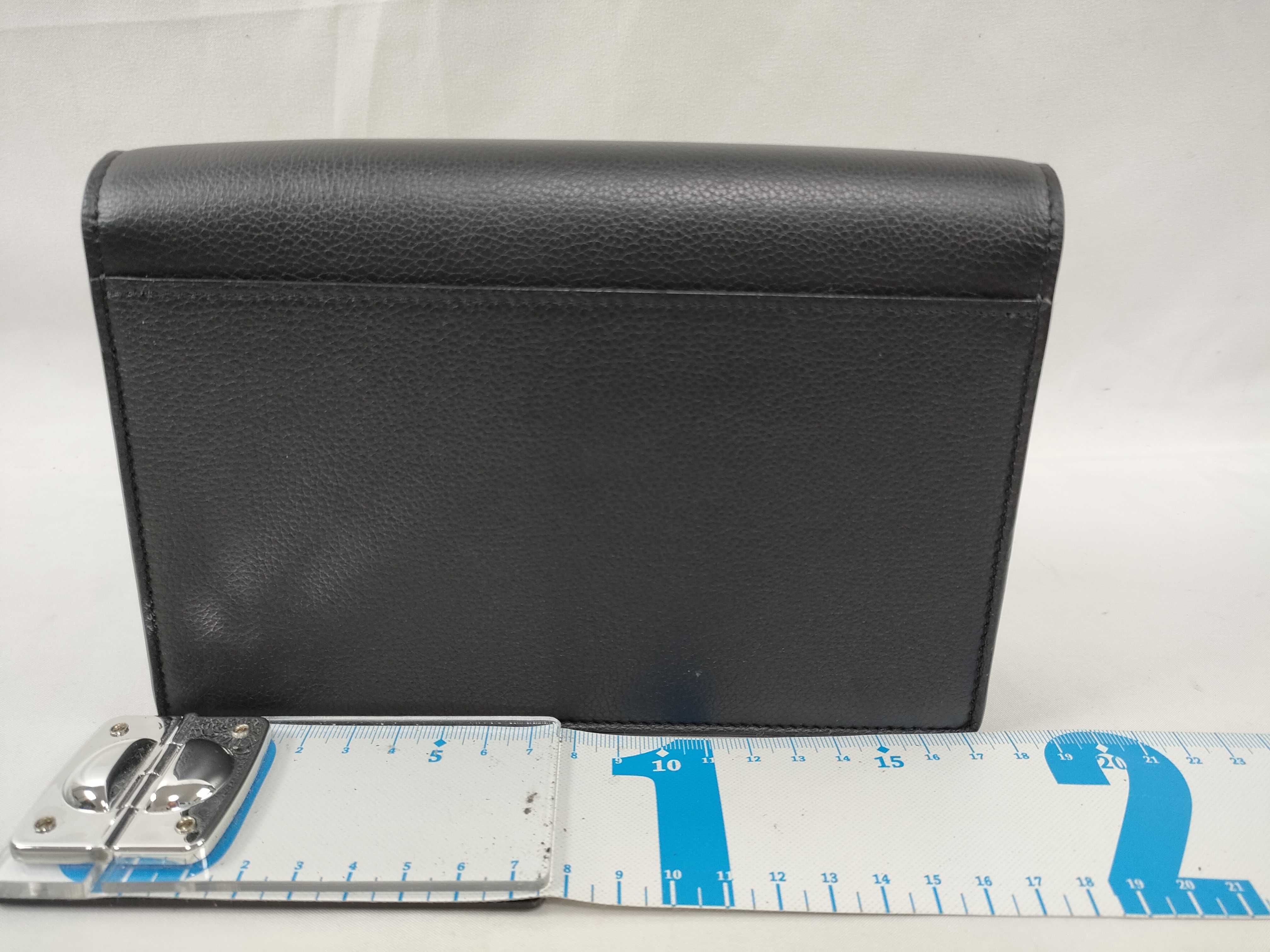 LV Logo Pochette Lockme Chain M63471 UB3150 ST Black Shoulder Bag — view 2