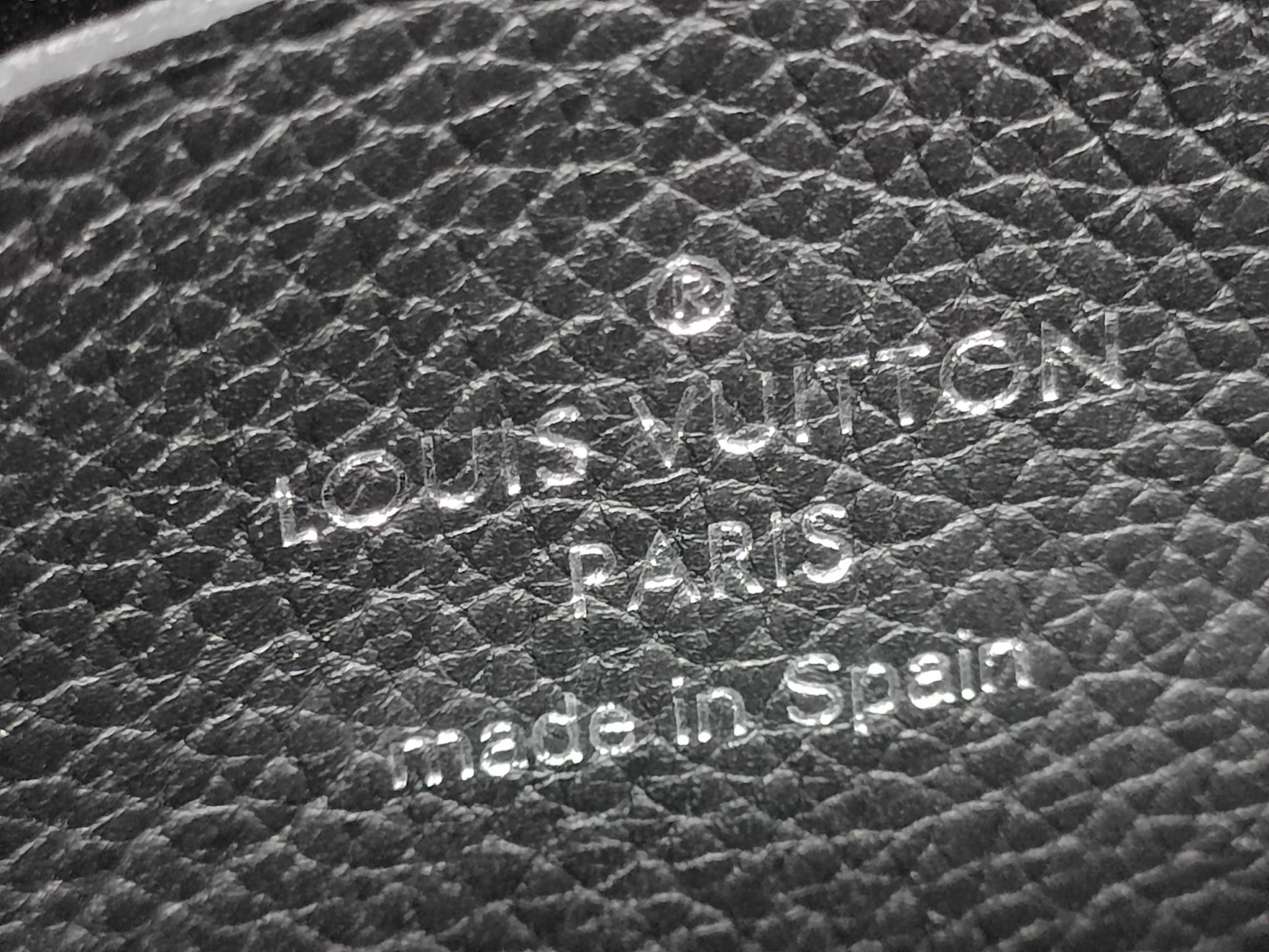 LV Logo Pochette Lockme Chain M63471 UB3150 ST Black Shoulder Bag — view 10