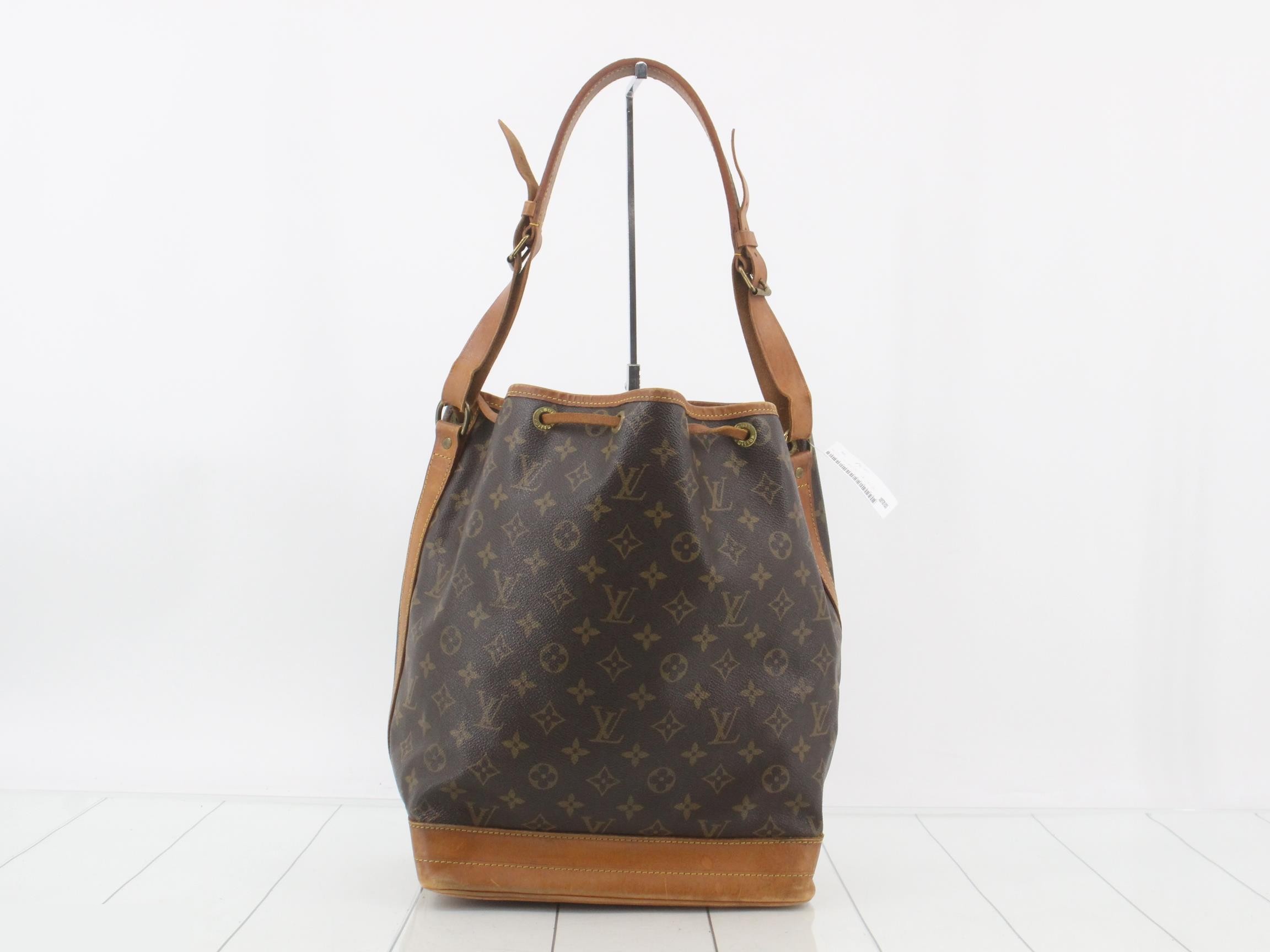 Monogram Noe shoulder bag — view 2