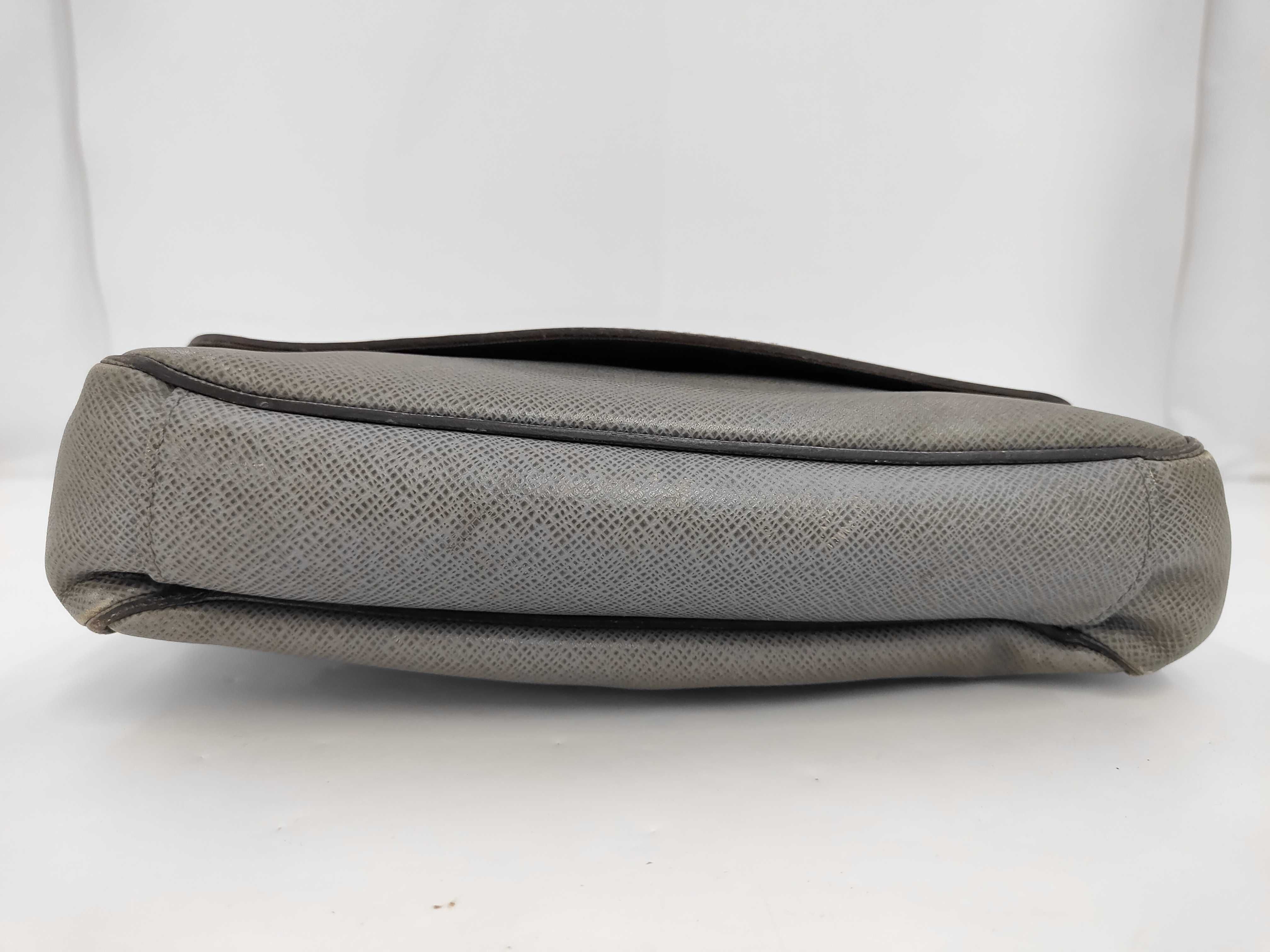 Taiga Roman Grey Shoulder Bag — view 3