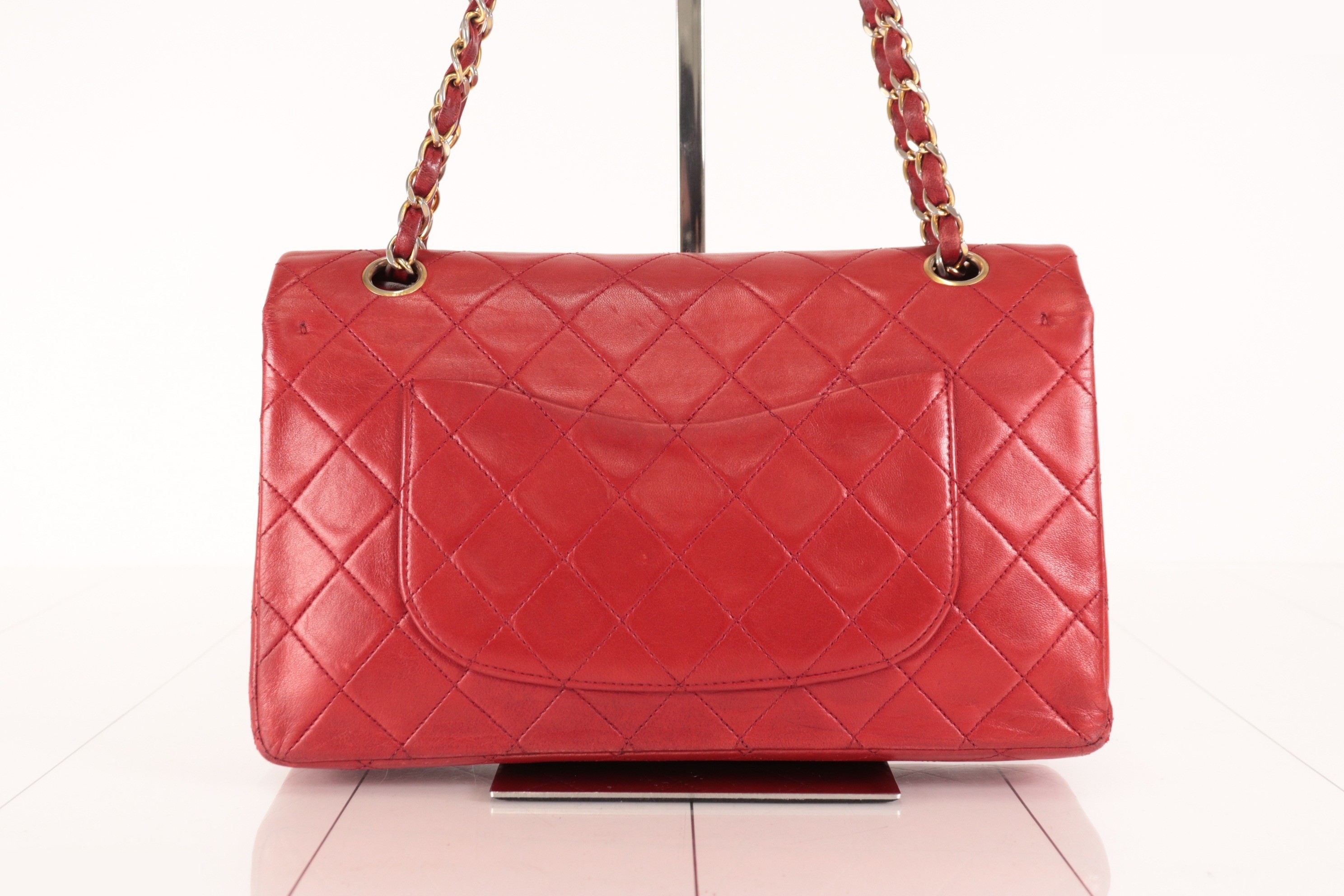 Double flap 25 lambskin chain shoulder bag, red, unit #1 — view 3
