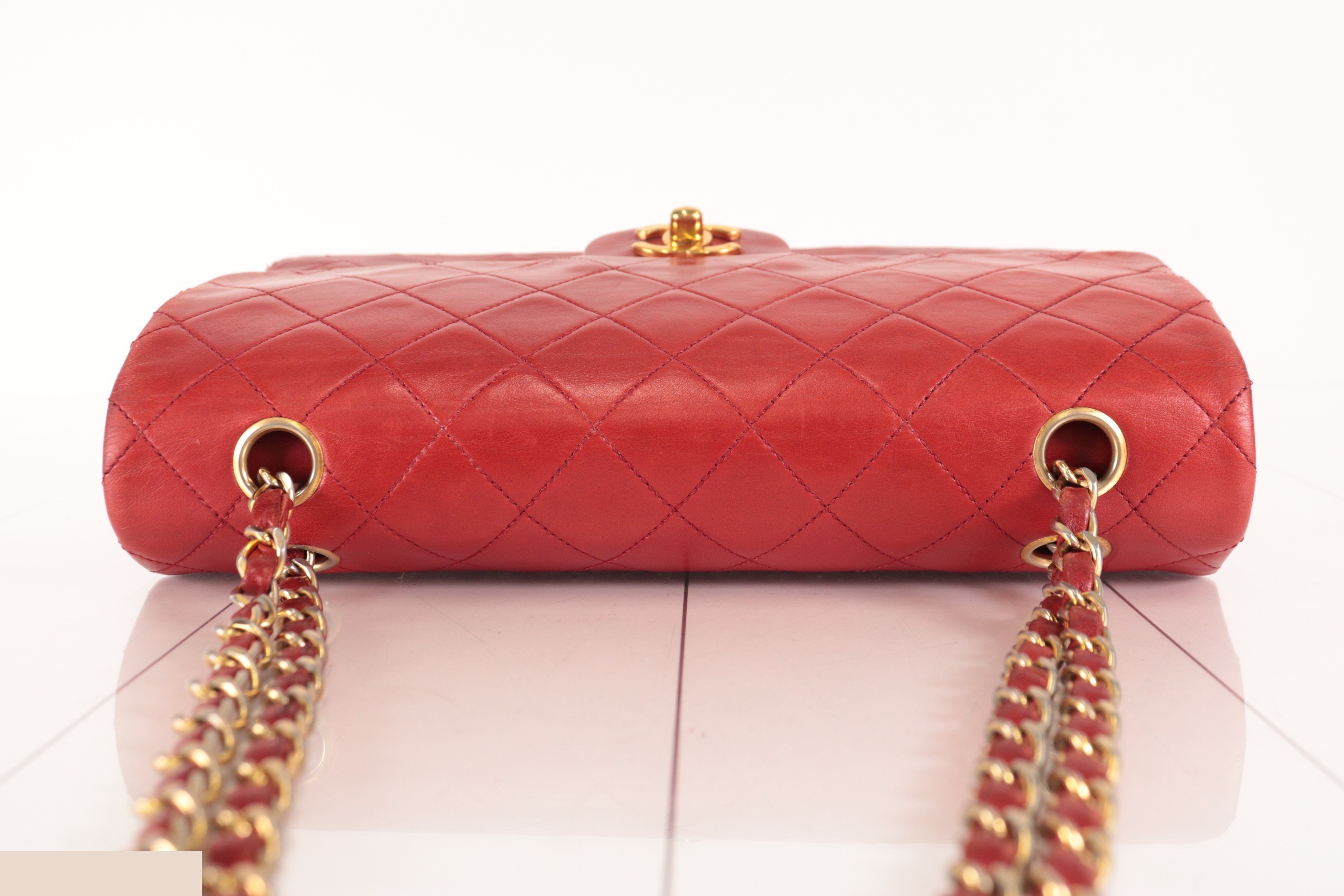 Double flap 25 lambskin chain shoulder bag, red, unit #1 — view 6