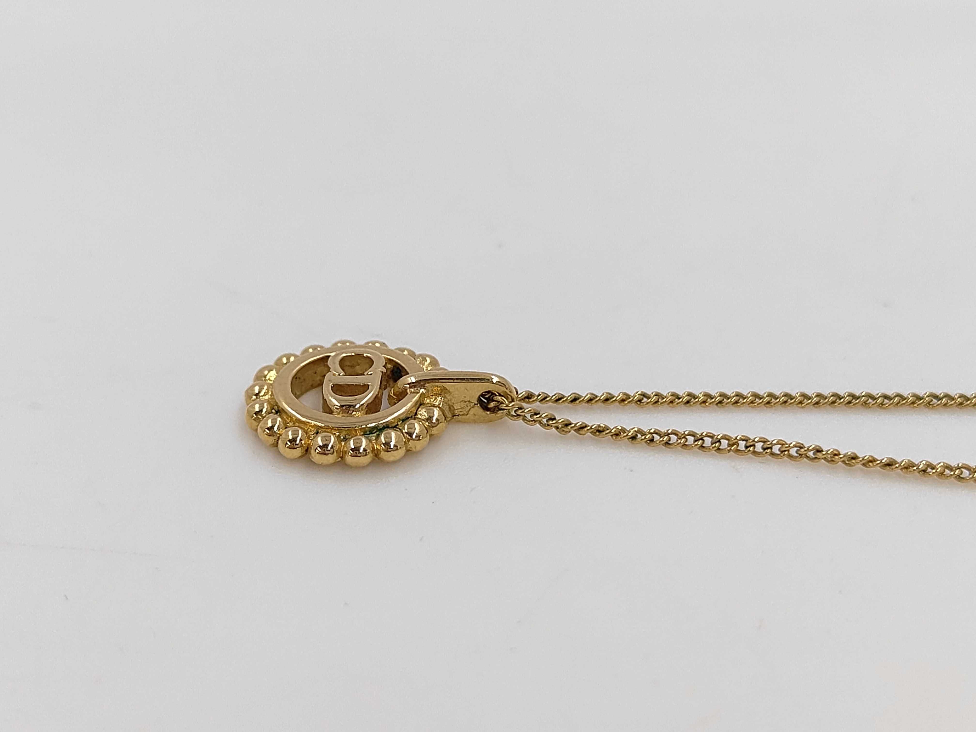 necklace, gold color. — view 2