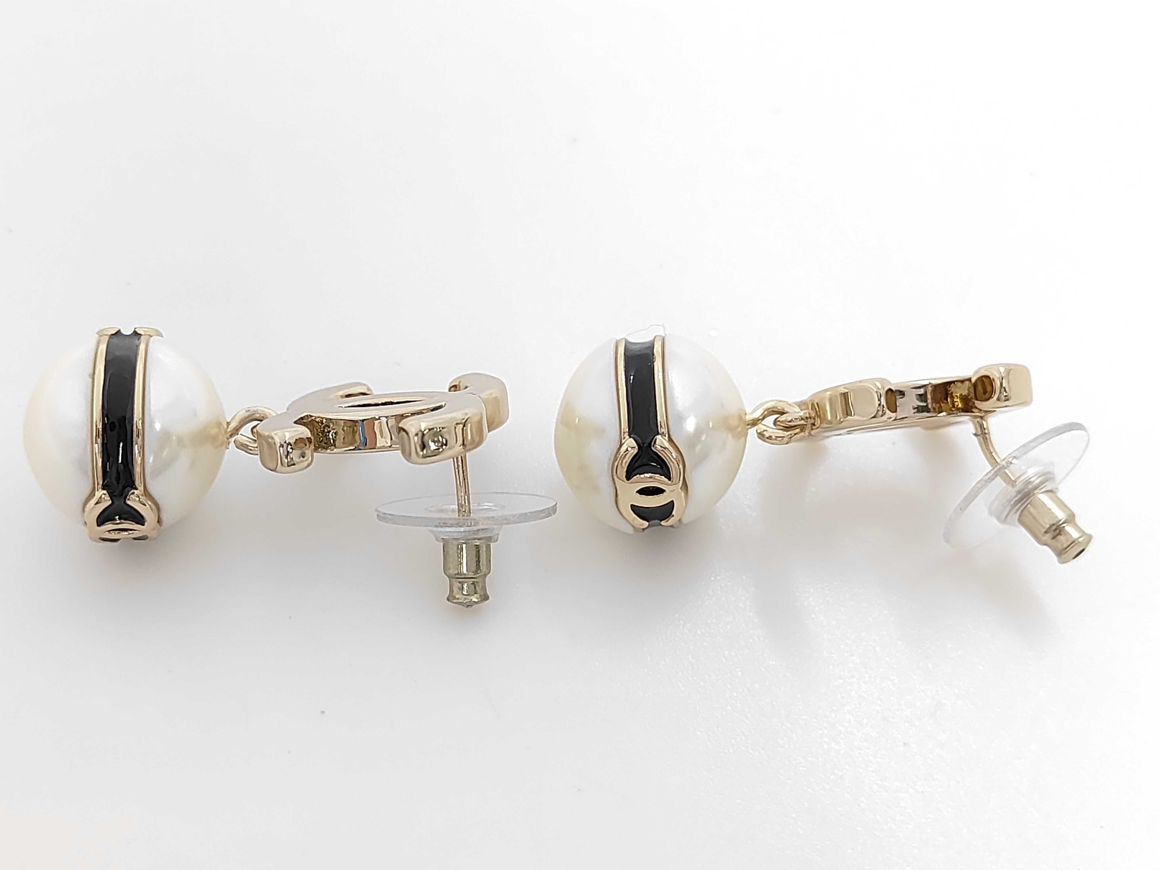 B25S Earrings — view 2