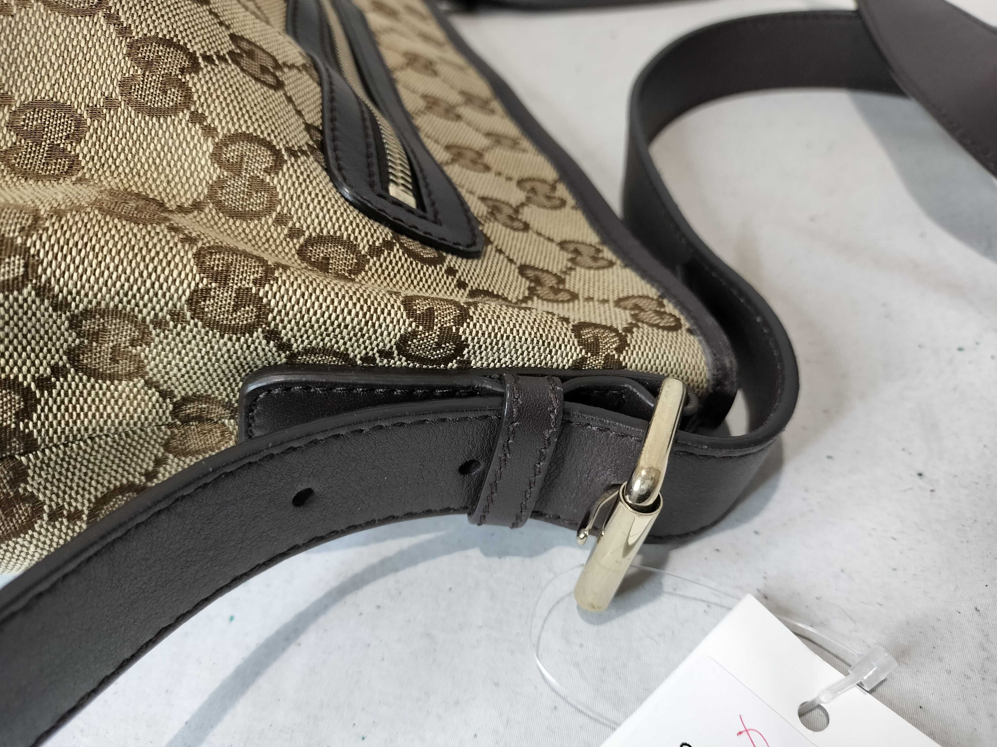 GG Canvas 388930 Shoulder Bag — view 5