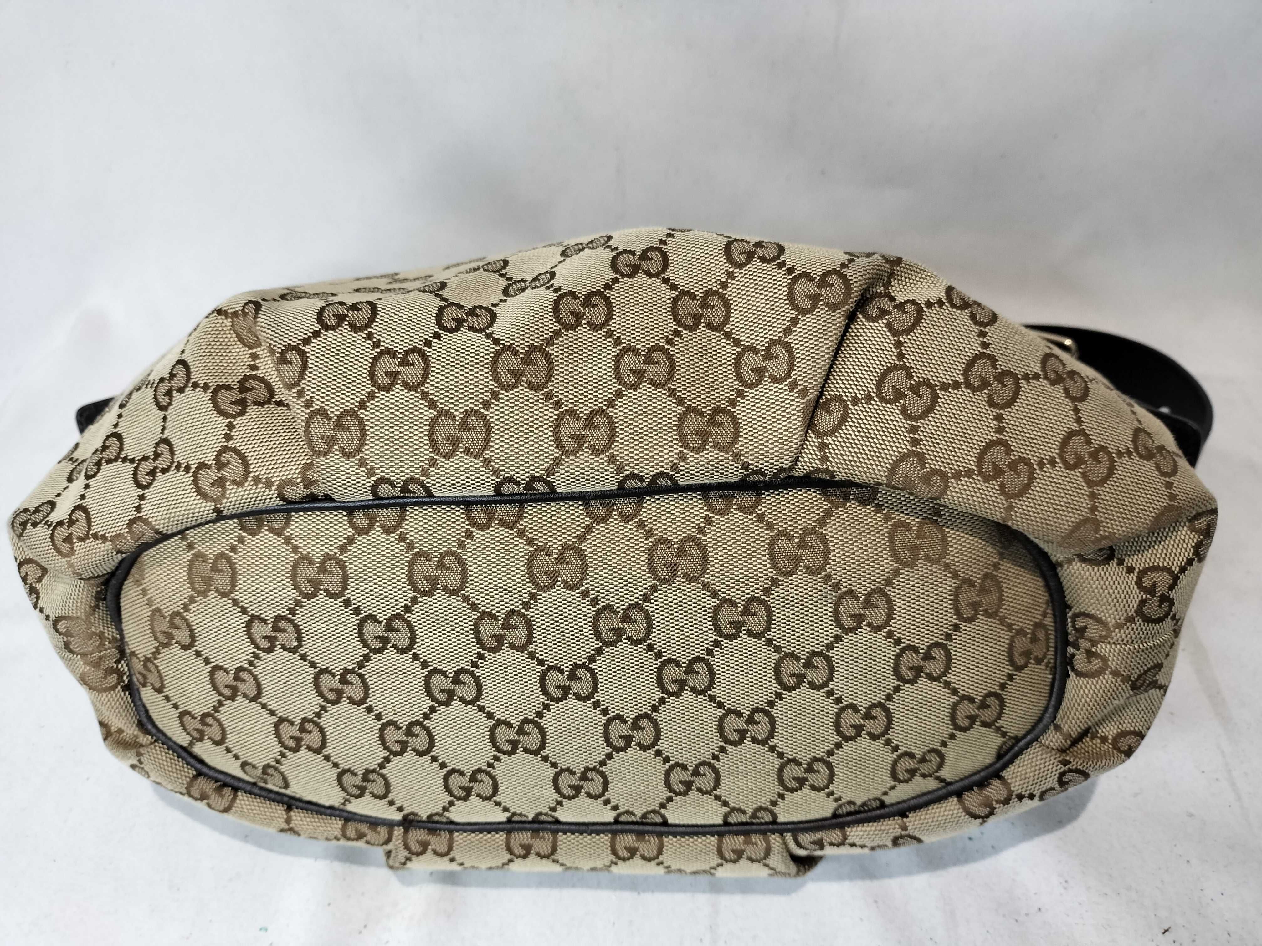 GG Canvas 388930 Shoulder Bag — view 7