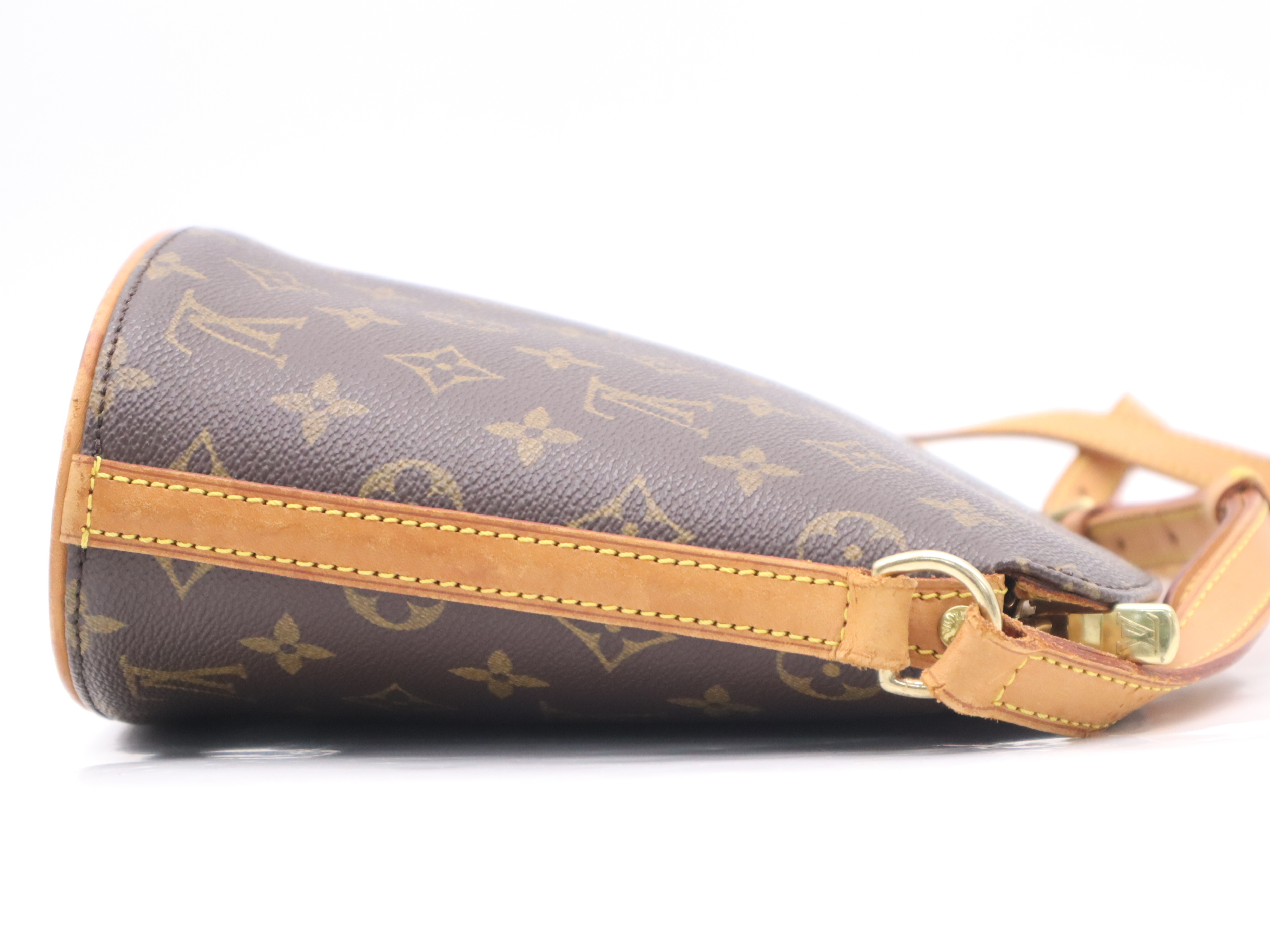 M51290 Monogram Druot Shoulder Bag — view 5
