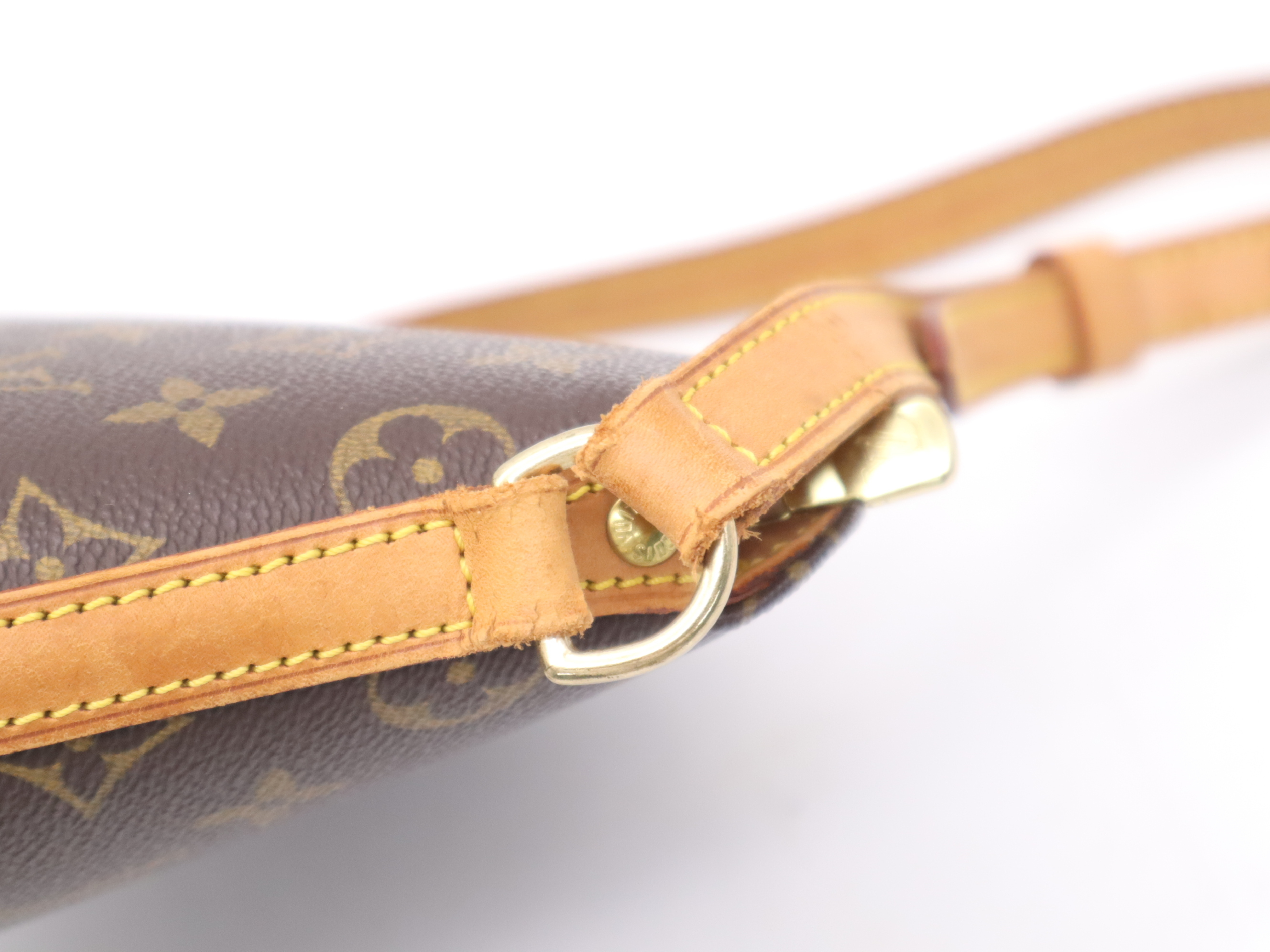 M51290 Monogram Druot Shoulder Bag — view 7