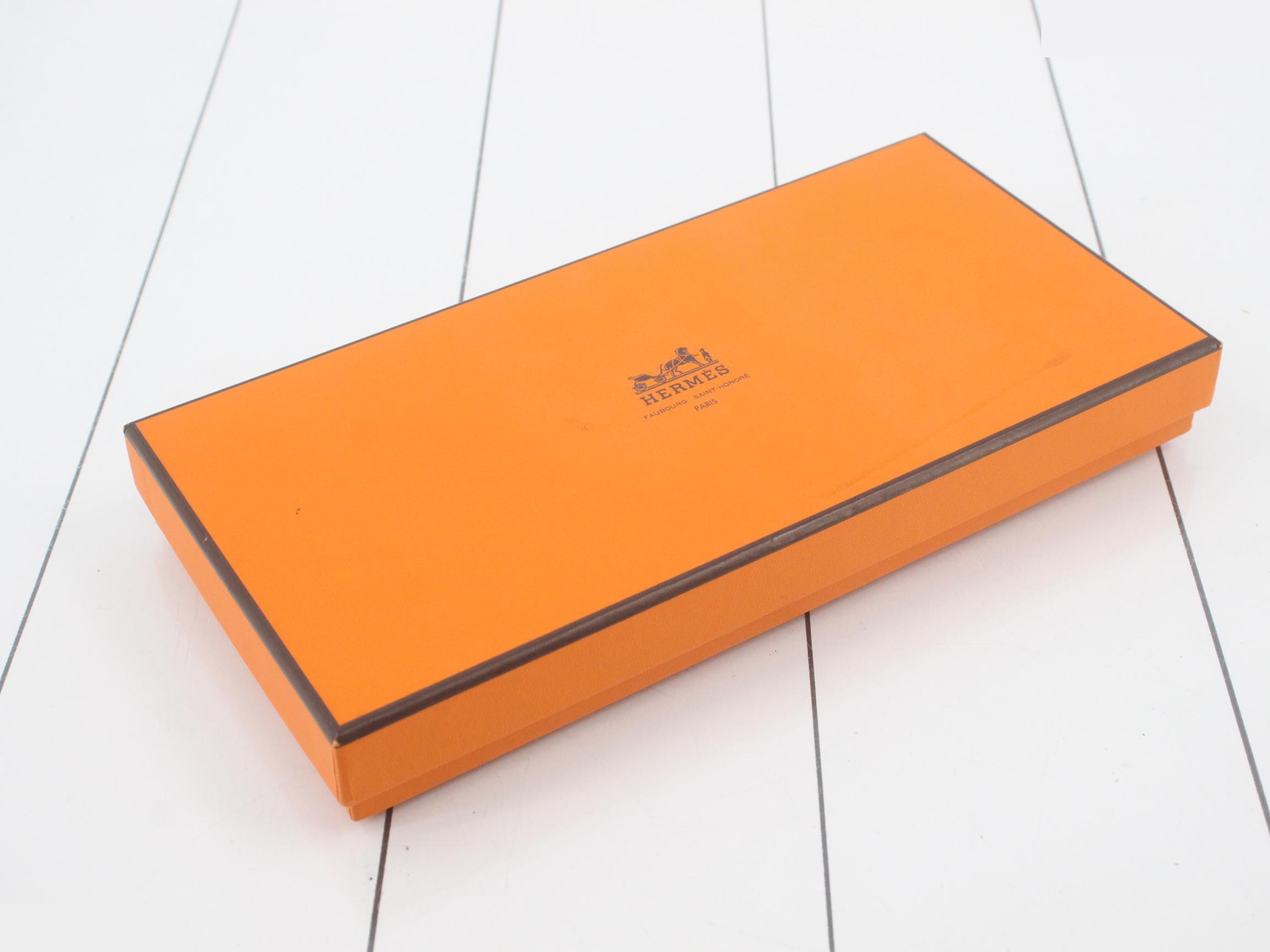Azap HERMES wallet, P stamp, with box. — view 5
