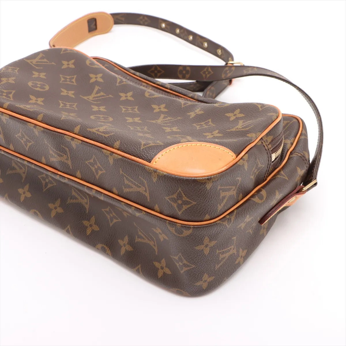 Monogram Nile M45244 Serial Unclear Brown — view 3