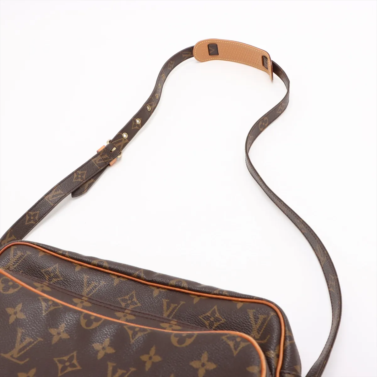 Monogram Nile M45244 Serial Unclear Brown — view 5