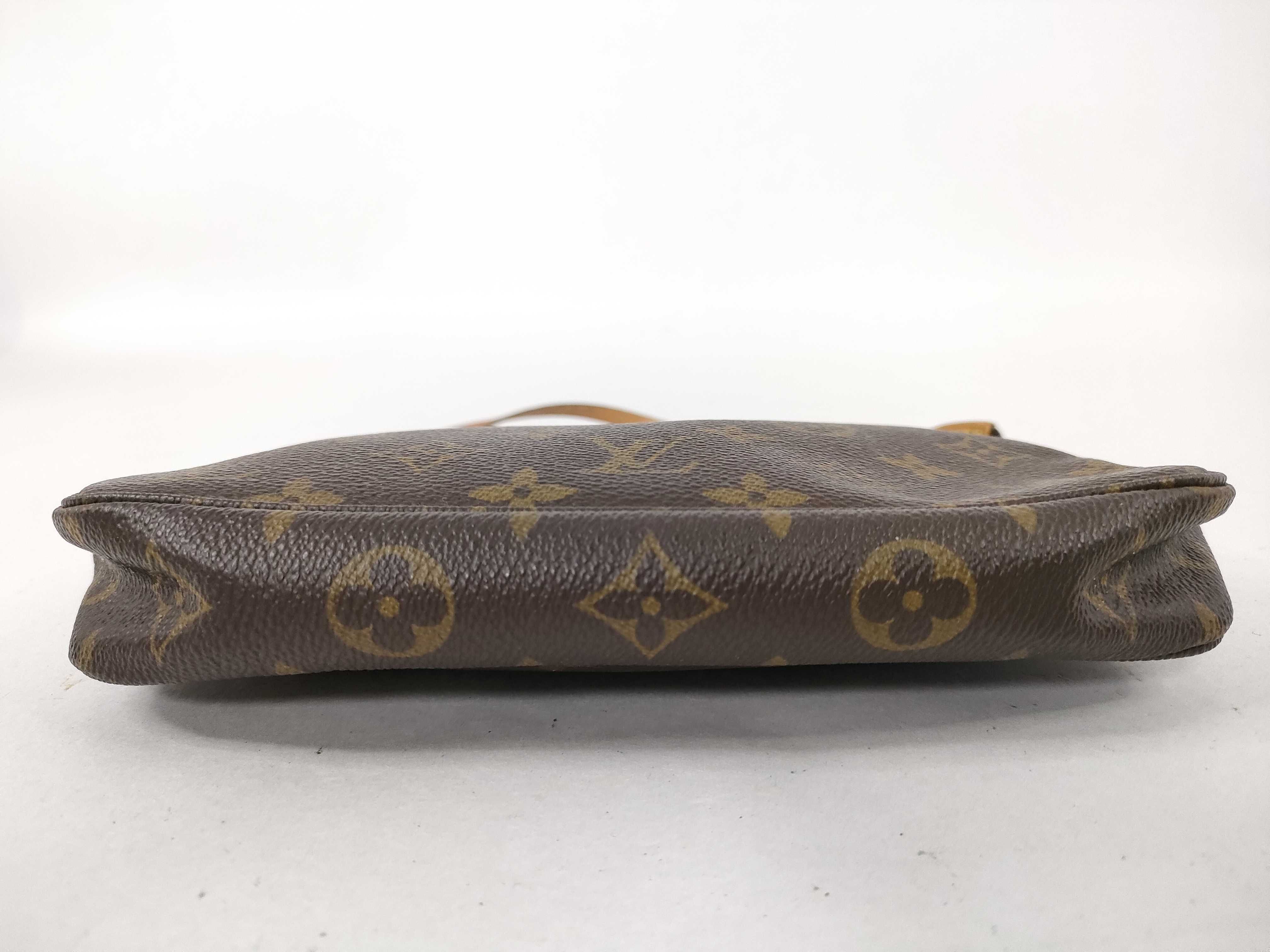 Monogram Pochette Accessories Handbag Pouch Brown Pouch — view 7