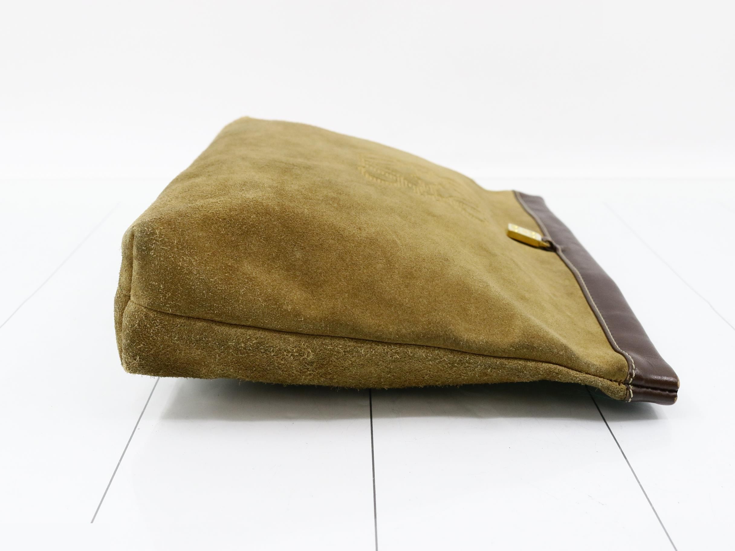 pouch — view 3