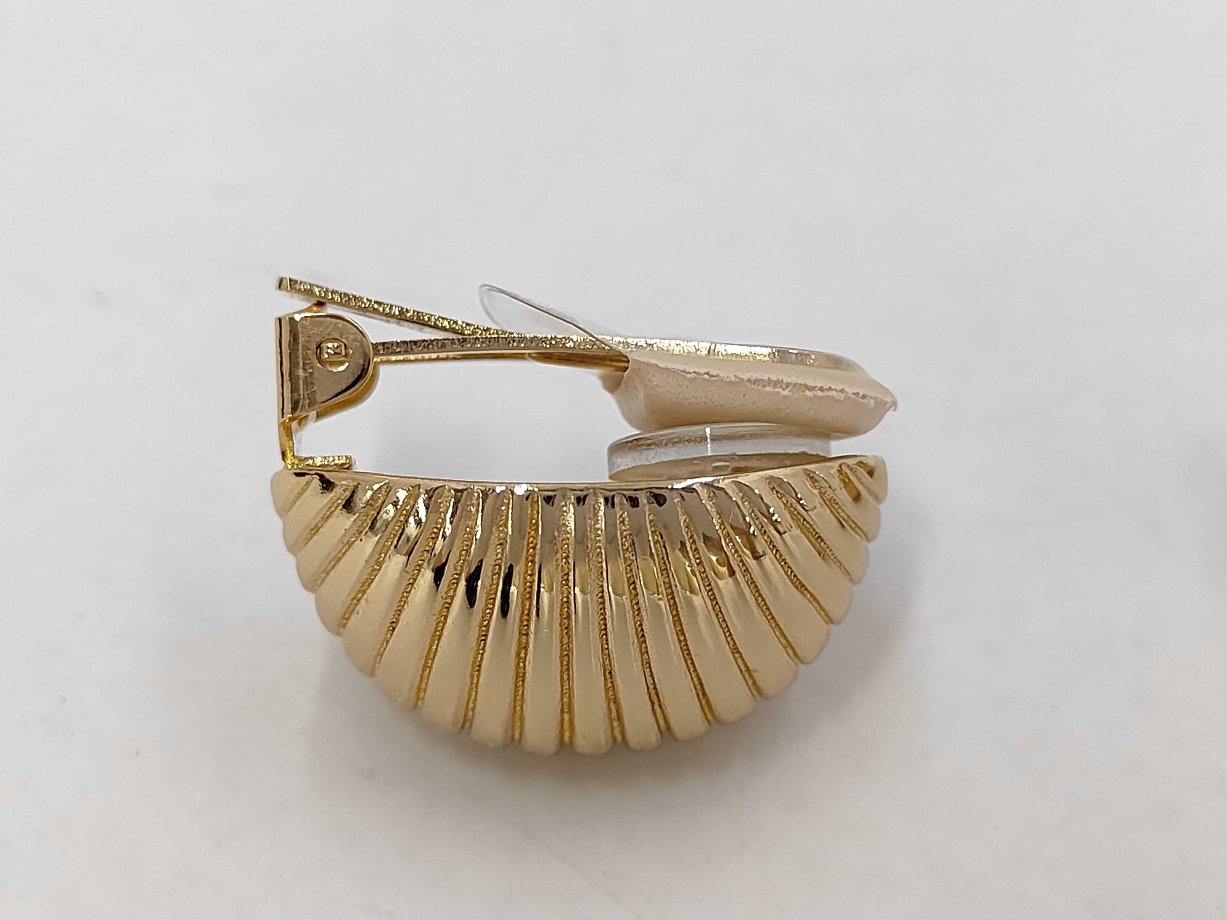 Earrings — view 6