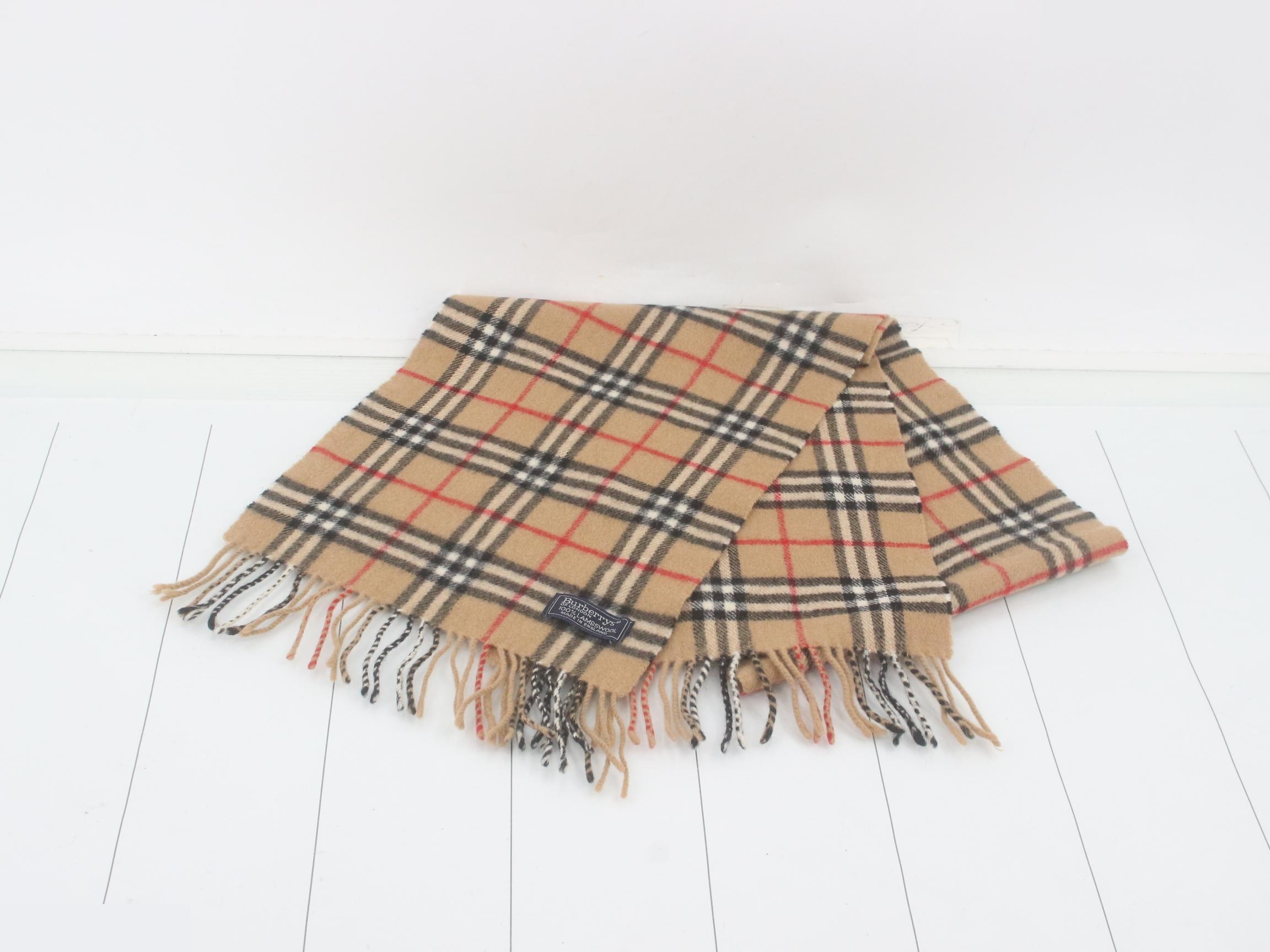 Other lines: Small items, accessories, and scarves — view 2