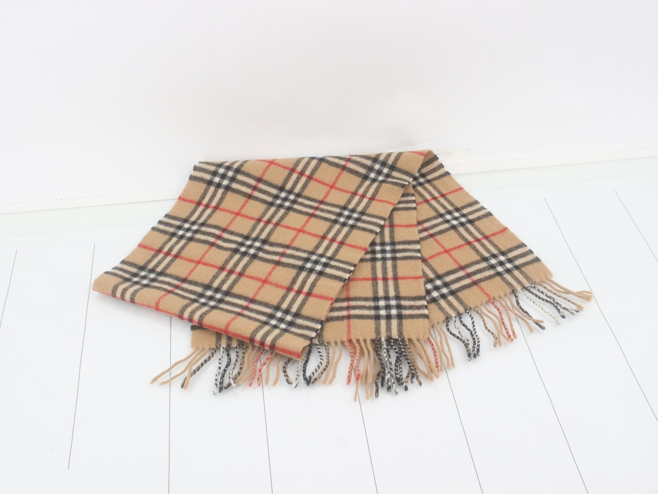 Other lines: Small items, accessories, and scarves — view 3