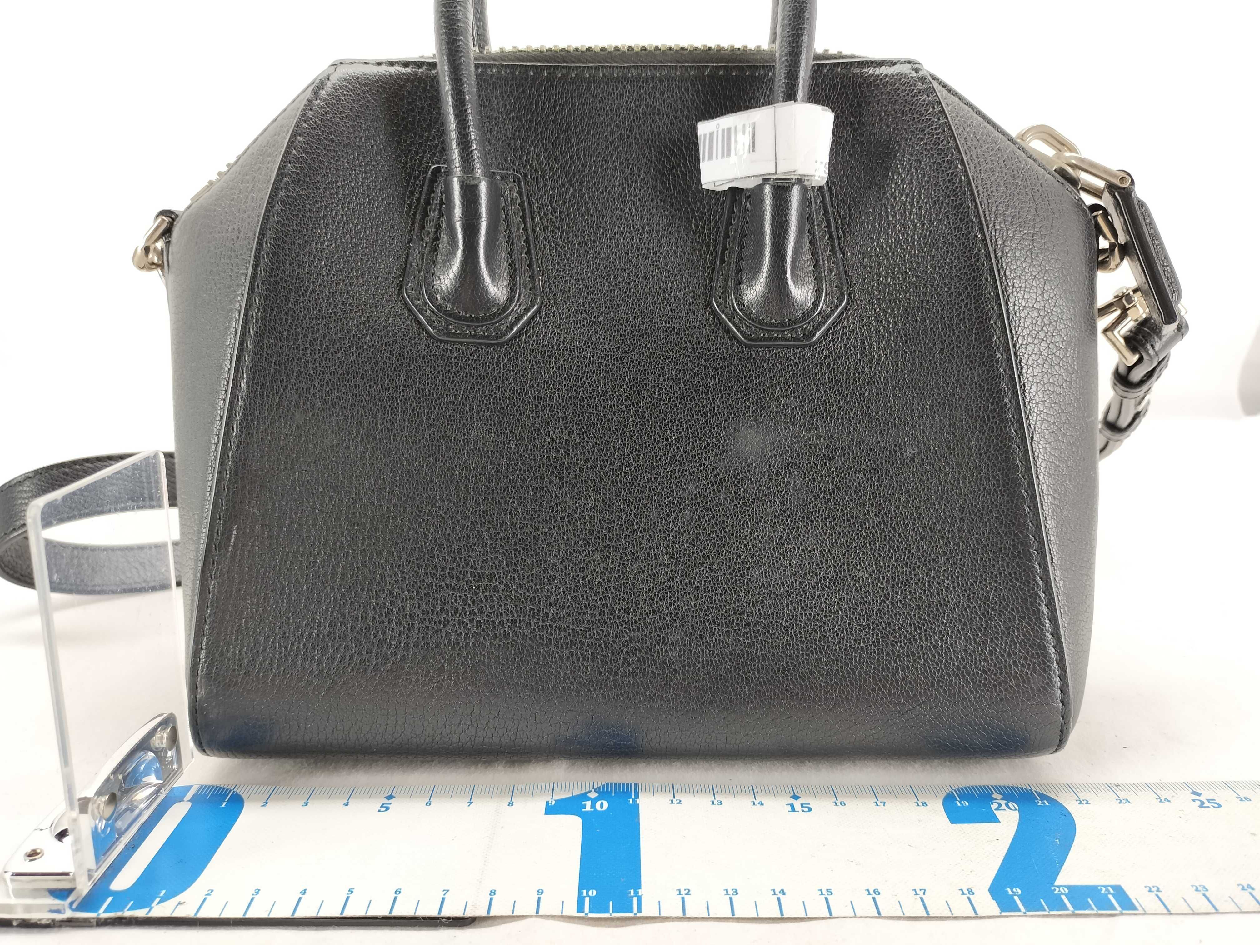 ID- Antigona Cowskin 2-Way Handbag Black #3CC1106 Handbag — view 2