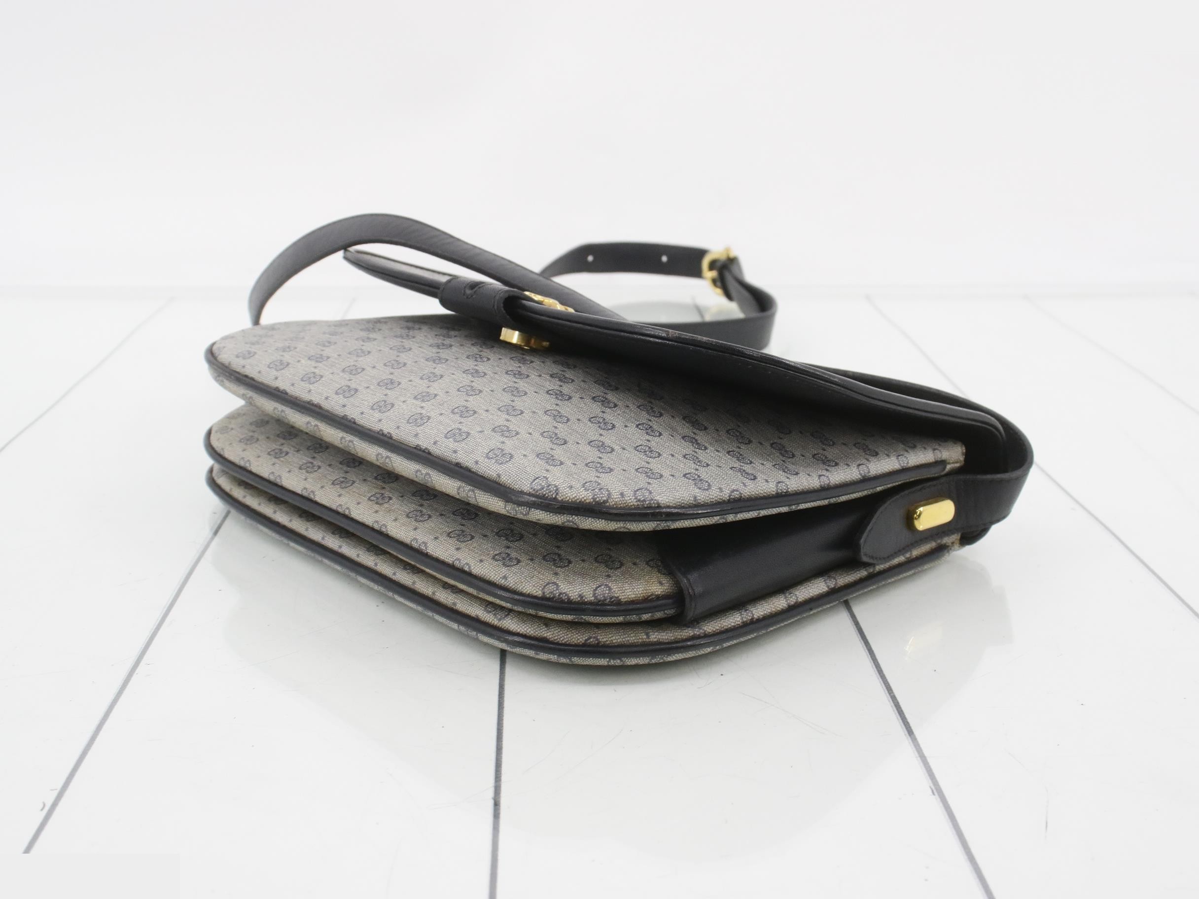 GG Supreme Shoulder Bag — view 6