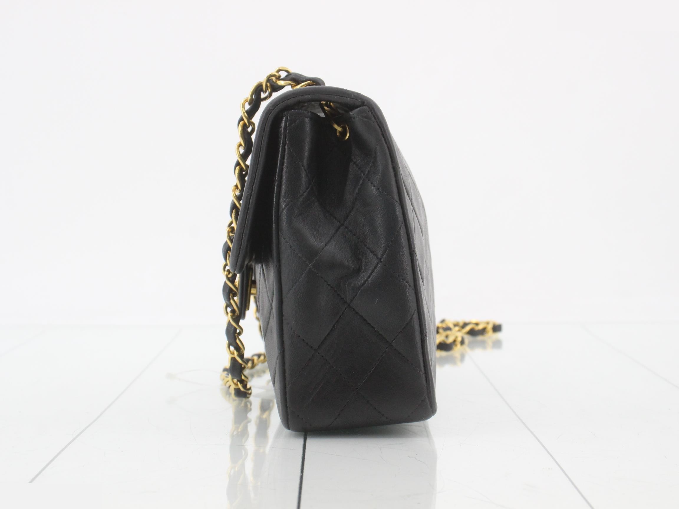 Matelassé shoulder bag, unit number 2. — view 3