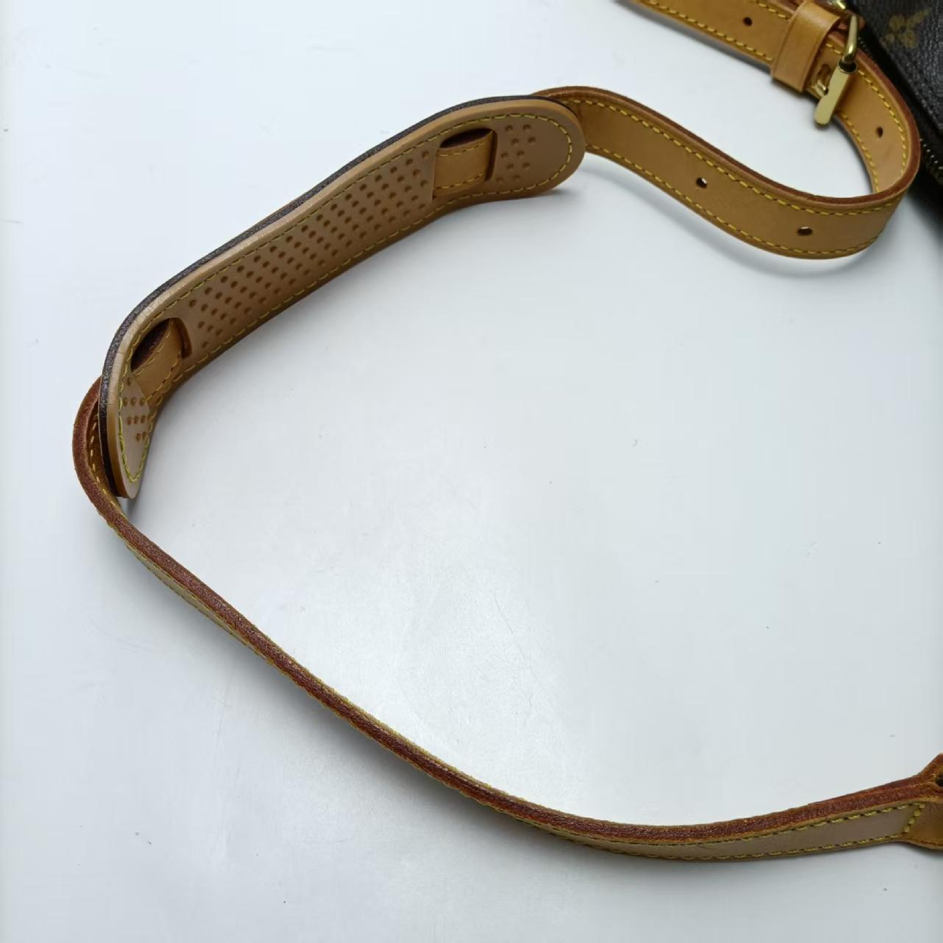 Boulogne PU shoulder bag — view 3