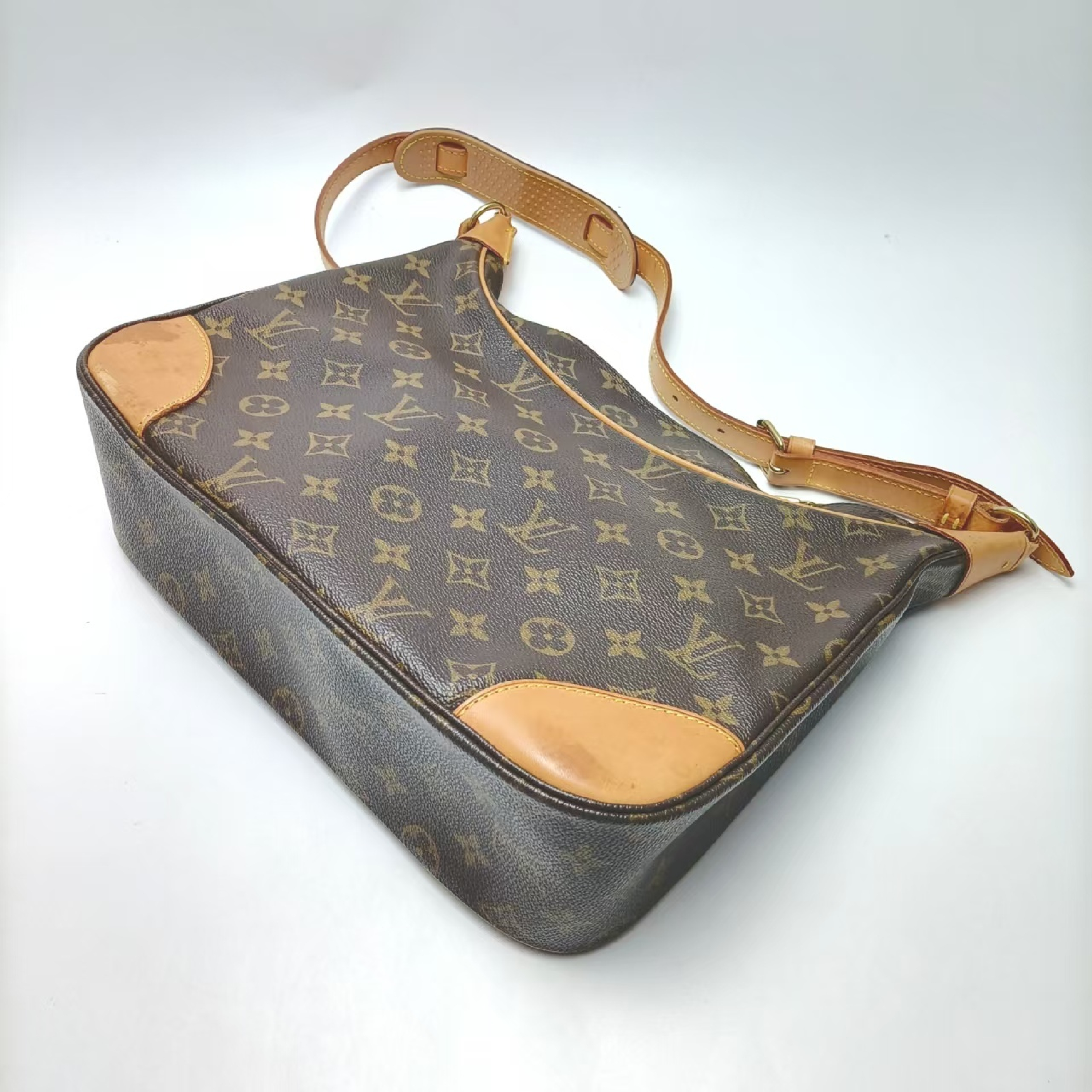 Boulogne PU shoulder bag — view 4