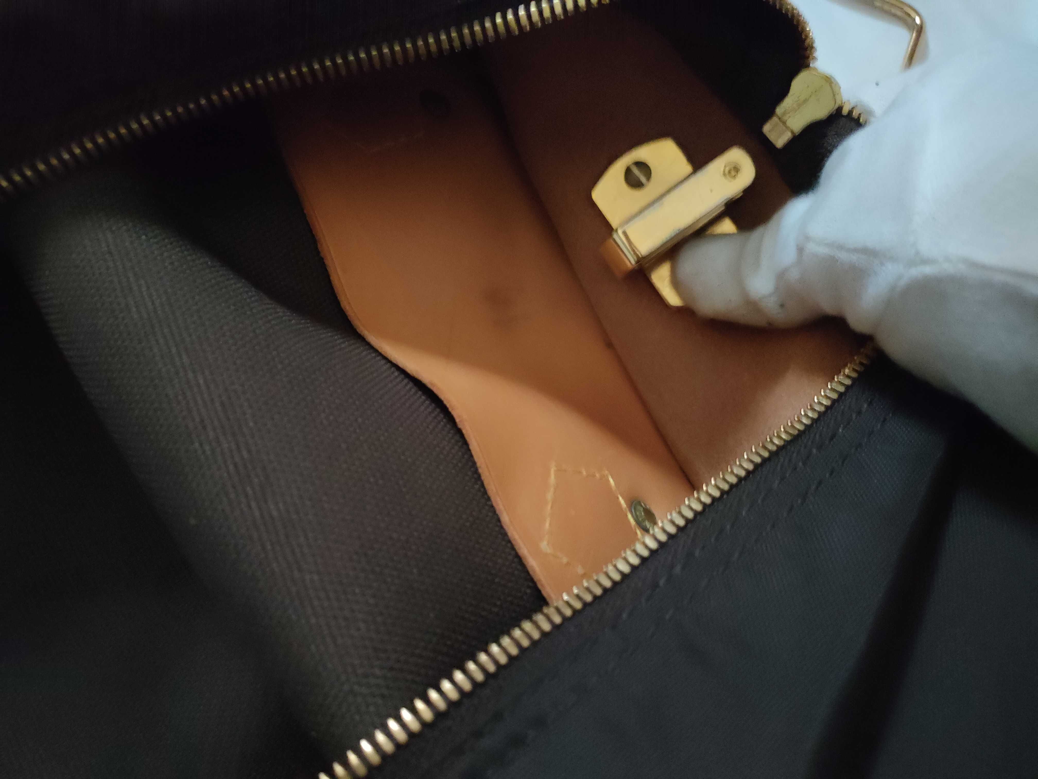 Monogram Louis Vuitton LV Monogram Us Porteau Habits Bag with Hanger — view 12