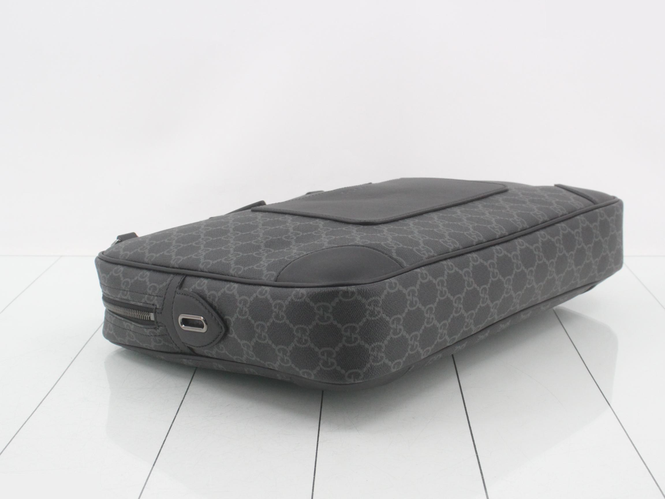 Unused GG Supreme briefcase with strap. — view 5